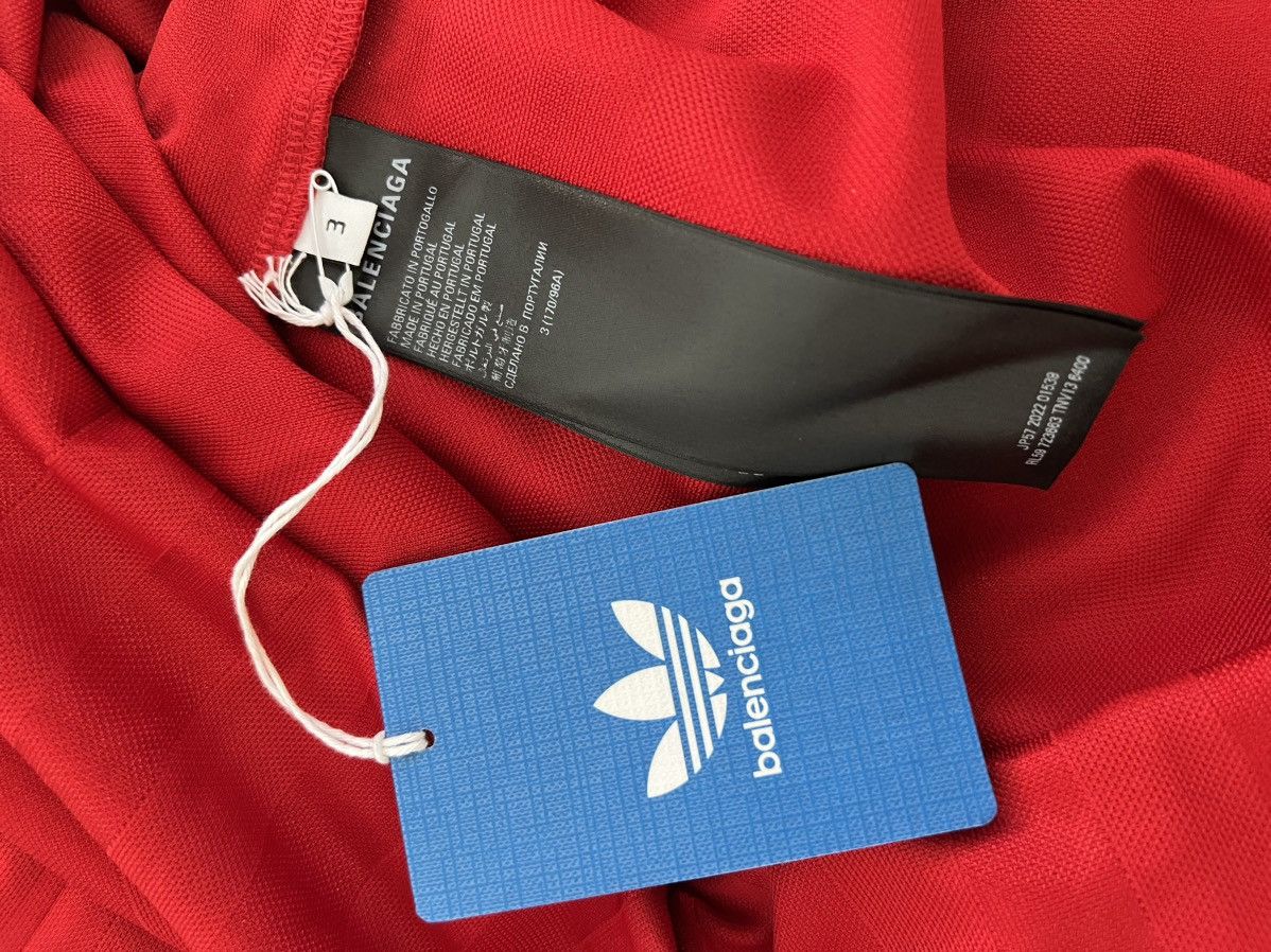 Balenciaga Balenciaga x Adidas Resort 2023 Red Soccer Tshirt Sz.3 Size US L / EU 52-54 / 3 - 5 Thumbnail
