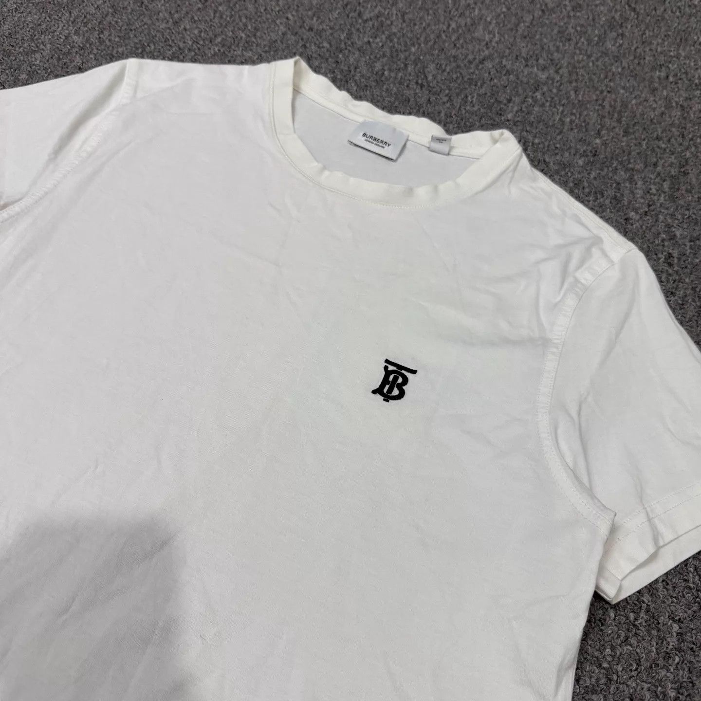 Burberry Burberry White TB Embroidered Logo SS Tee S 95 New Size US S / EU 44-46 / 1 - 3 Thumbnail