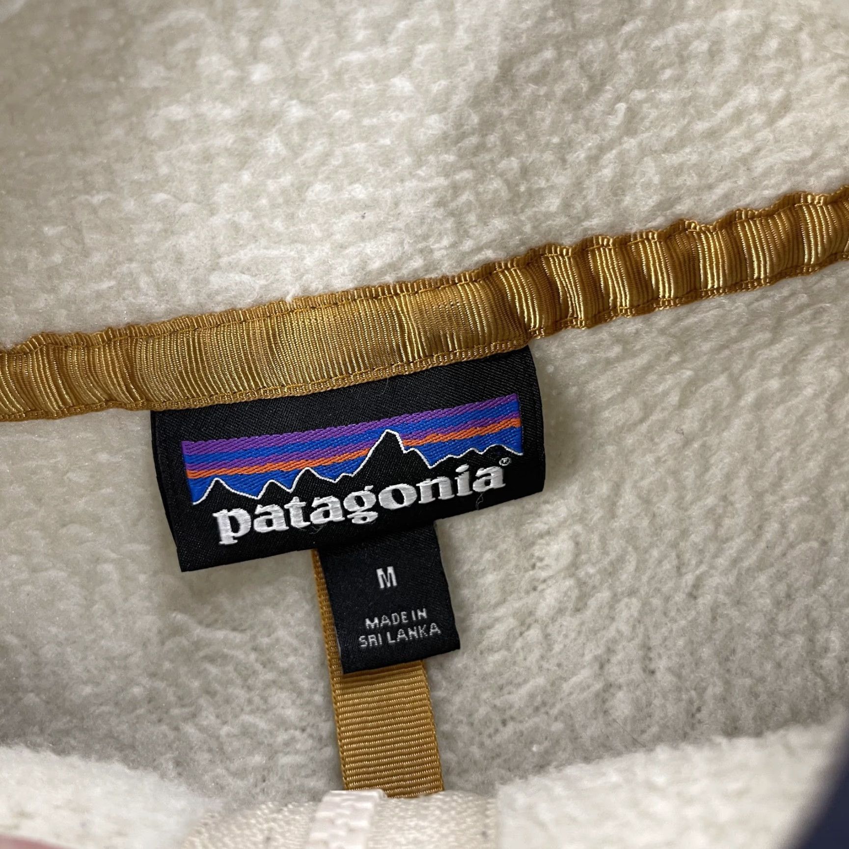 Patagonia Patagonia Jacket Womens M Beige Oatmeal Retro Fleece Pullover Pockets Logo Travel Casual Winter Fall Spring Shirt Womens Size M / US 6-8 / IT 42-44 - 4 Thumbnail