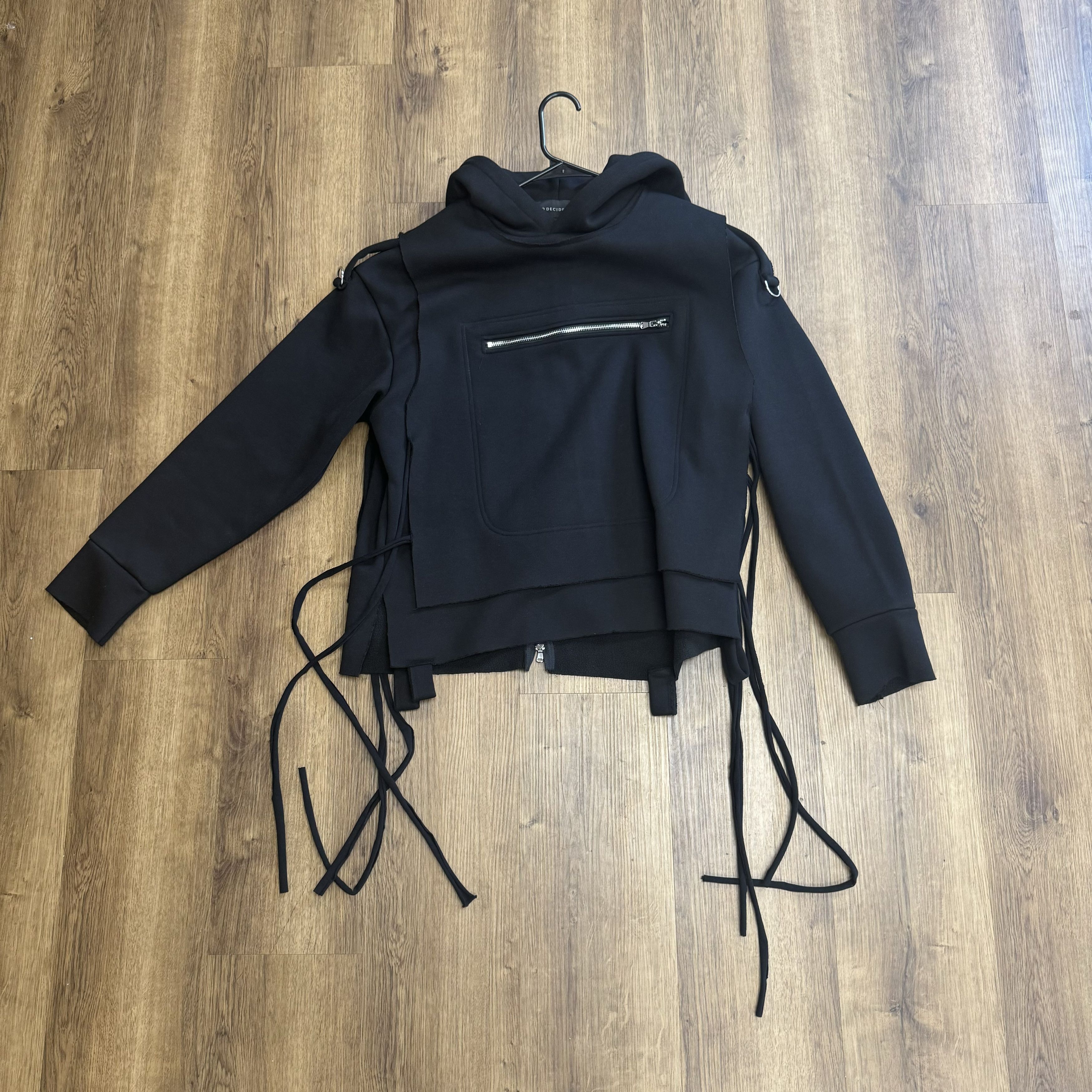 Who Decides War Friends & Family original $600 Size US XS / EU 42 / 0 - 1 Thumbnail