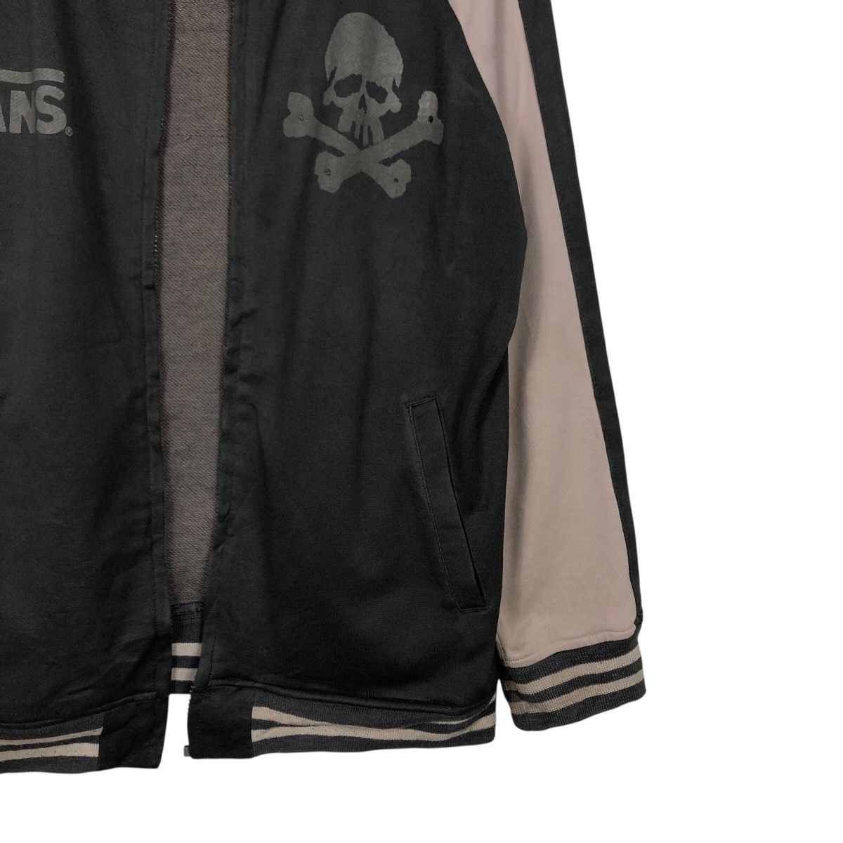 Japanese Brand 📌Rich Grey Vintage Zipper Sweater Vans Skeleton Design Size US M / EU 48-50 / 2 - 6 Thumbnail