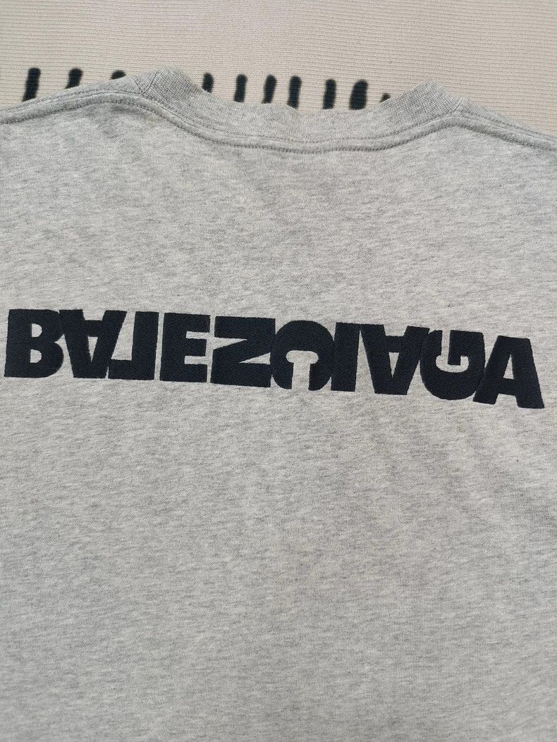 Balenciaga Balenciaga Inverted monogram embroidered logo grey short sl Size US L / EU 52-54 / 3 - 3 Thumbnail