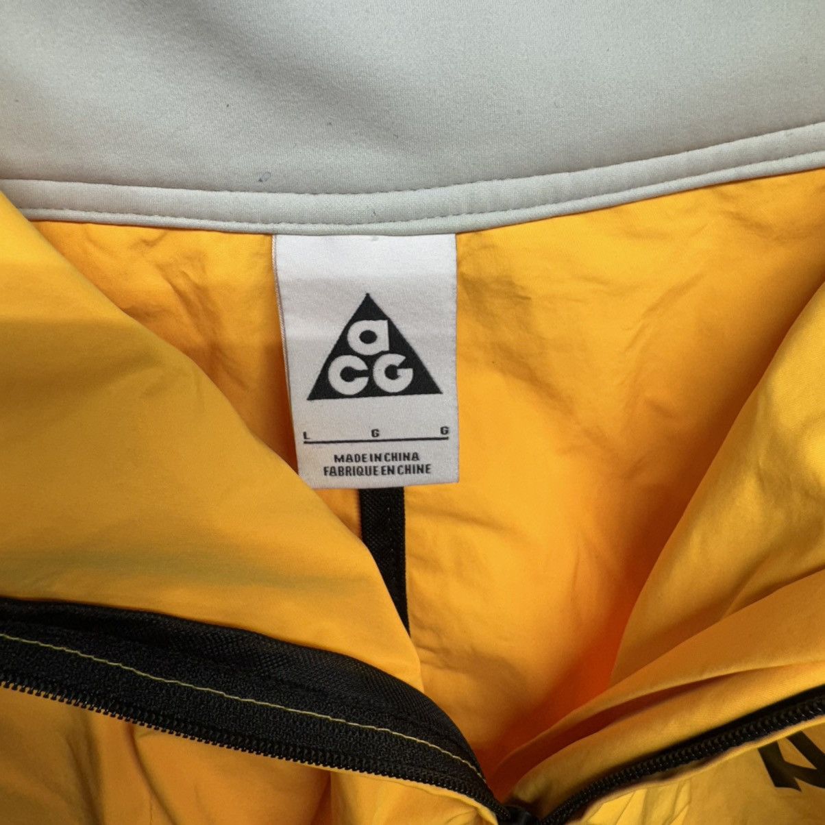 Nike ACG Nike Lab ACG Cargo Shorts Laser Orange Women’s Size Large L Size 29" - 5 Thumbnail