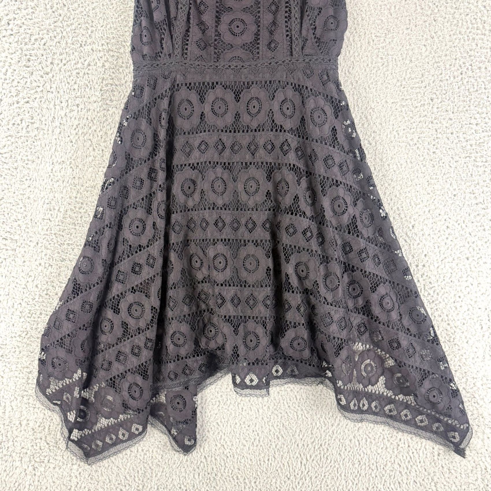 Free People Free People Mini Dress Women 10 Black Lace Sleeveless Strappy Sleeve Velvet Bohemian Party/Cocktail, Boho, Vintage? Not Vintage (Pre-Owned) Size L / US 10 / IT 46 - 3 Thumbnail