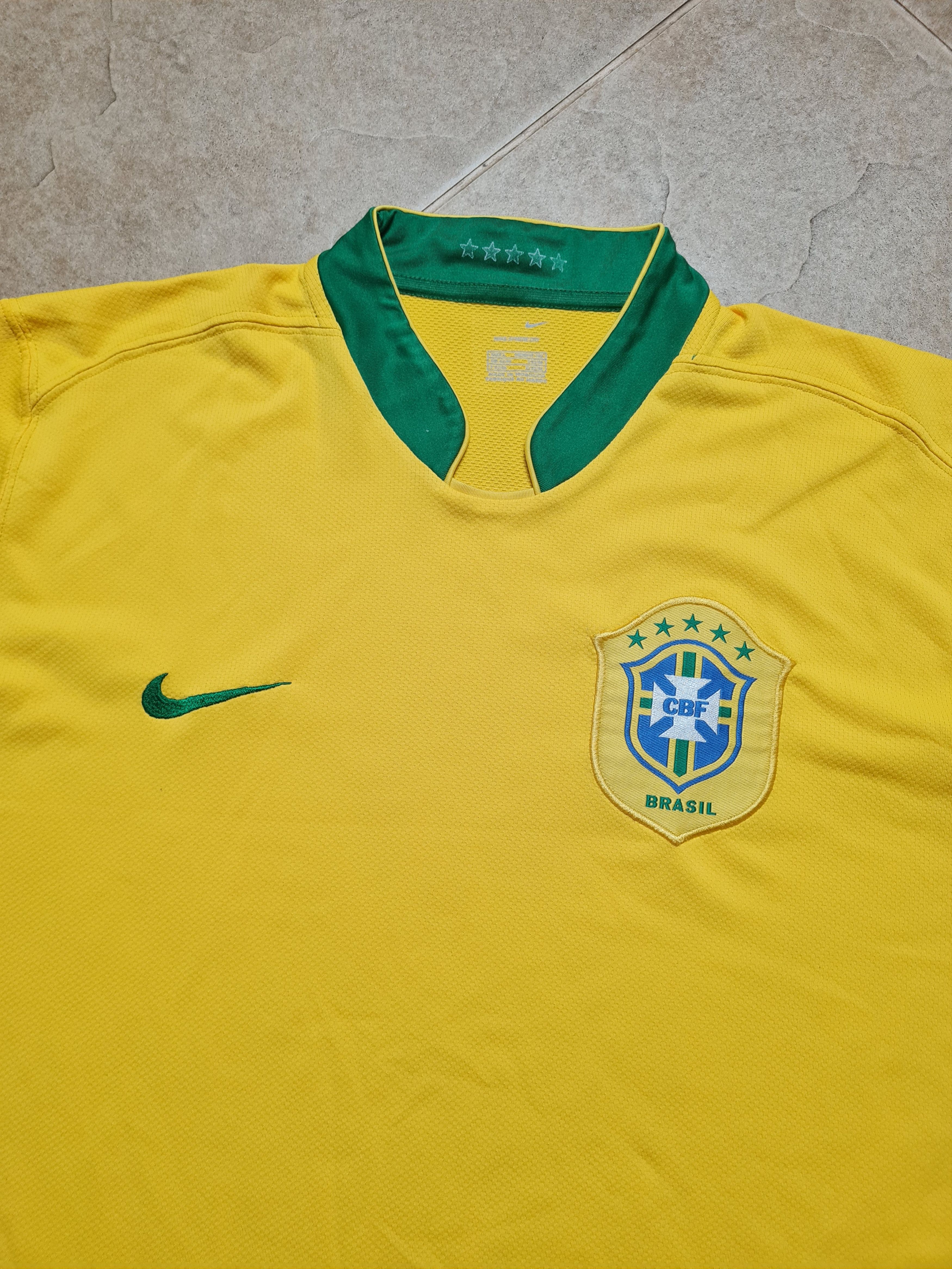 Nike Vintage Football Nike Brazil 2006 World Cup Soccer shirt Size US L / EU 52-54 / 3 - 2 Thumbnail