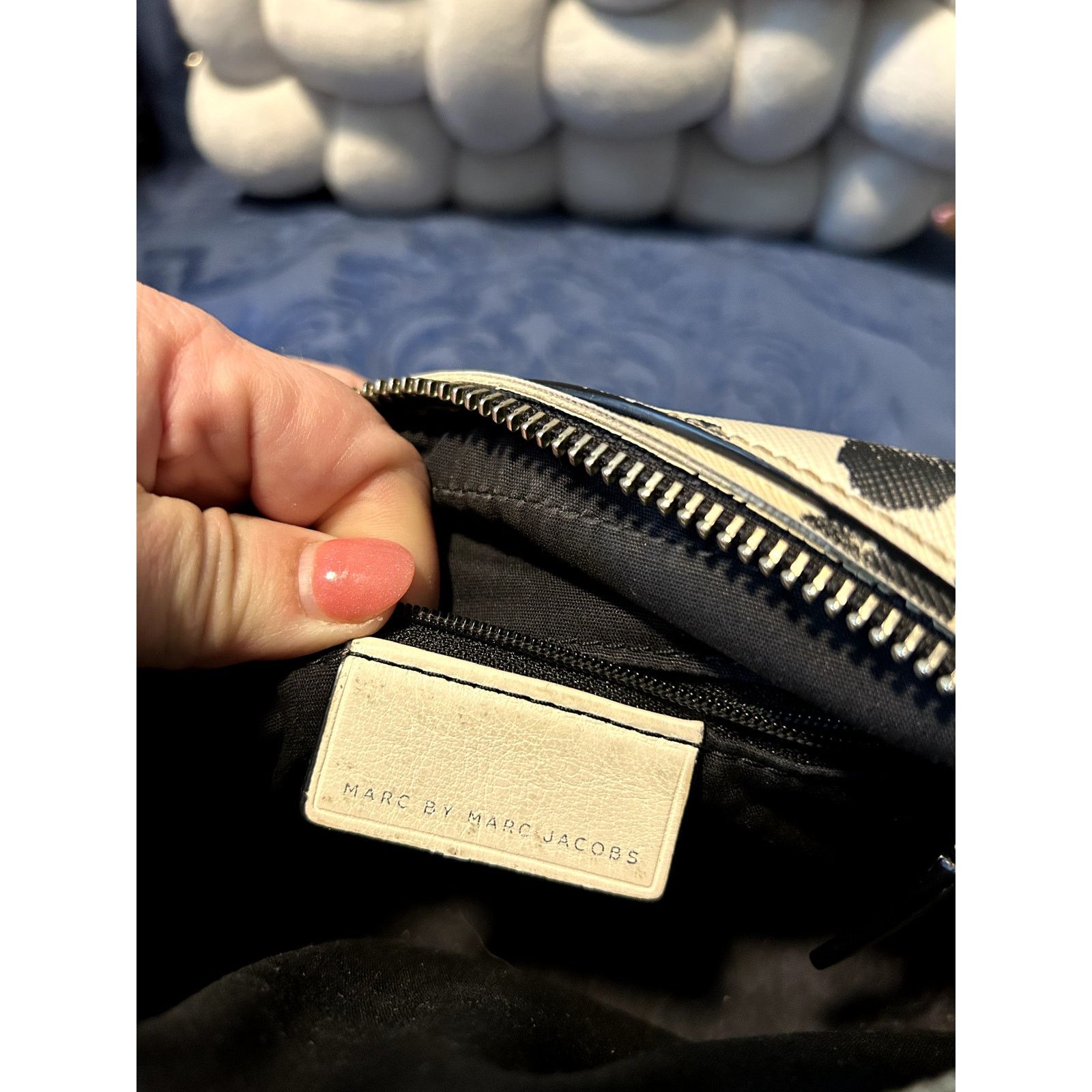Marc by Marc Jacobs Marc by Marc Jacobs Black & White Polka Dot Camera Crossbody Size ONE SIZE - 4 Thumbnail