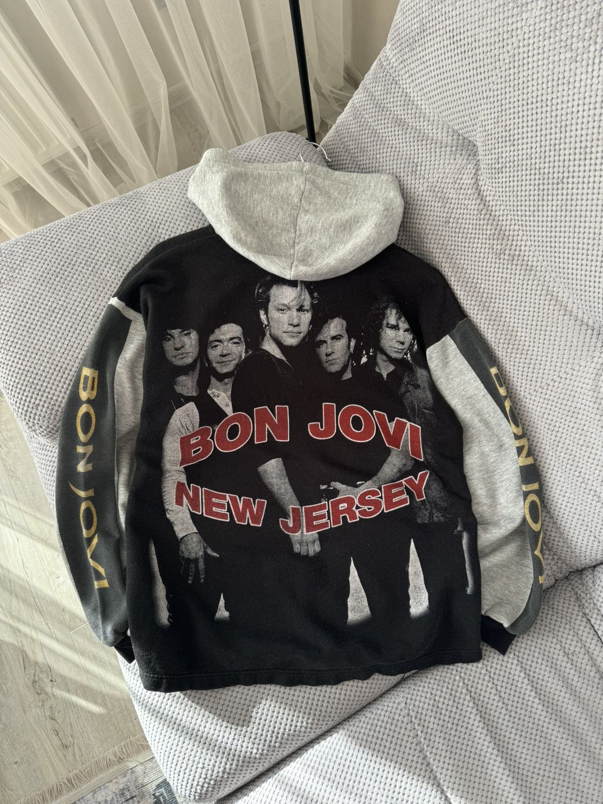 Bon Jovi Bon Jovi New Jersey Vintage 1990 Hoodie Size US M / EU 48-50 / 2 - 1 Thumbnail