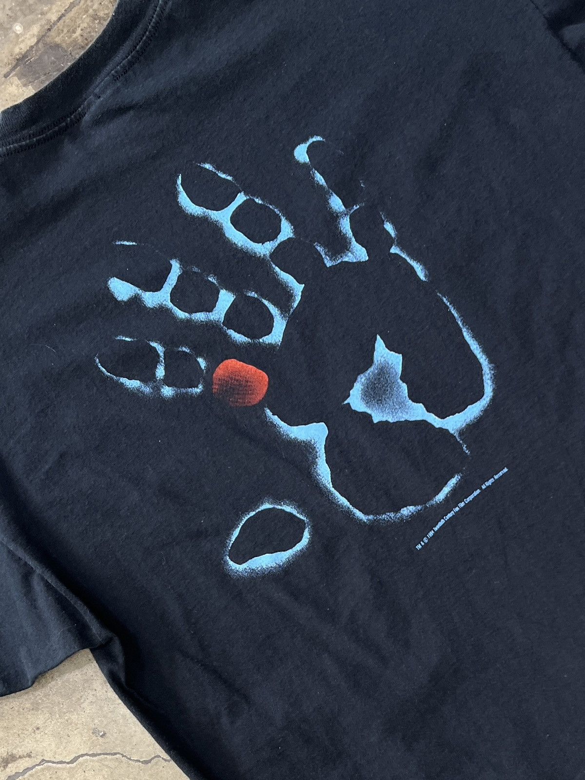 Vintage Vintage 1994 X Flies Handprint TV Tee Single Stitch XL Size US XL / EU 56 / 4 - 1 Thumbnail