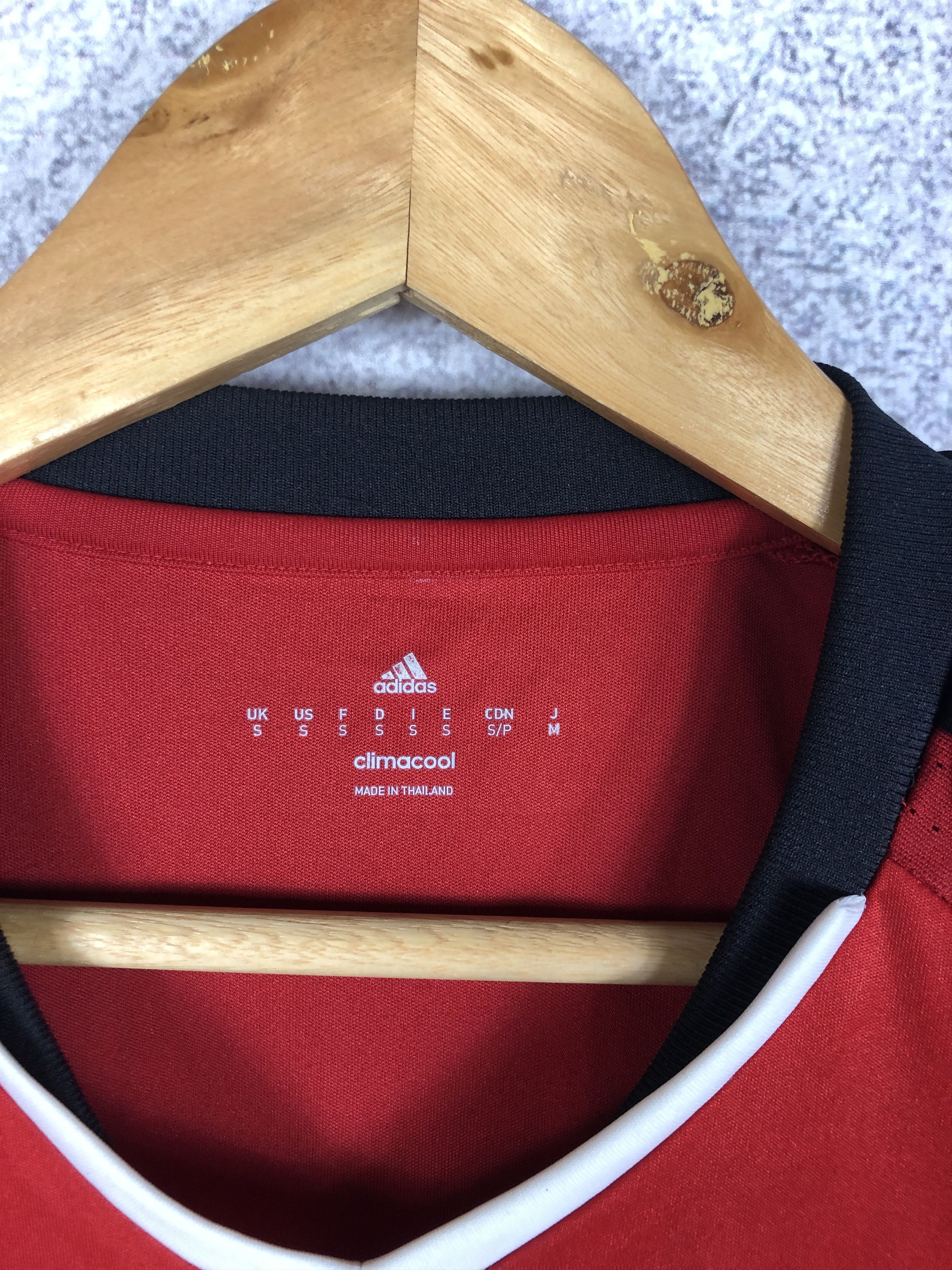 Adidas FULHAM ADIDAS 2015/2016 FOOTBALL Away JERSEY football shirt Size US S / EU 44-46 / 1 - 7 Thumbnail