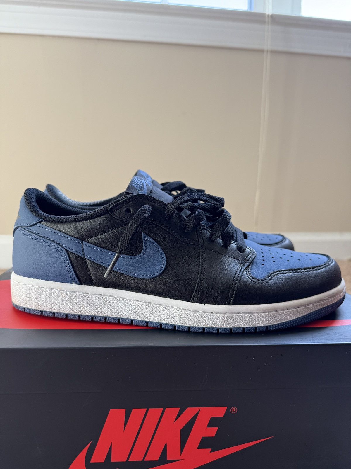 Jordan Brand Jordan 1 Low “Mystic Blue” Size US 10 / EU 43 - 3 Thumbnail