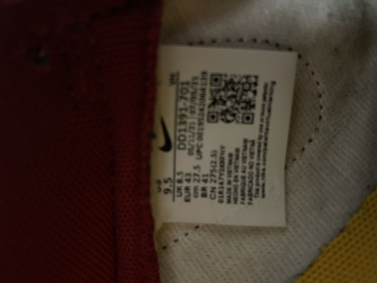 Nike Midas gold dunks Size US 9.5 / EU 42-43 - 6 Thumbnail