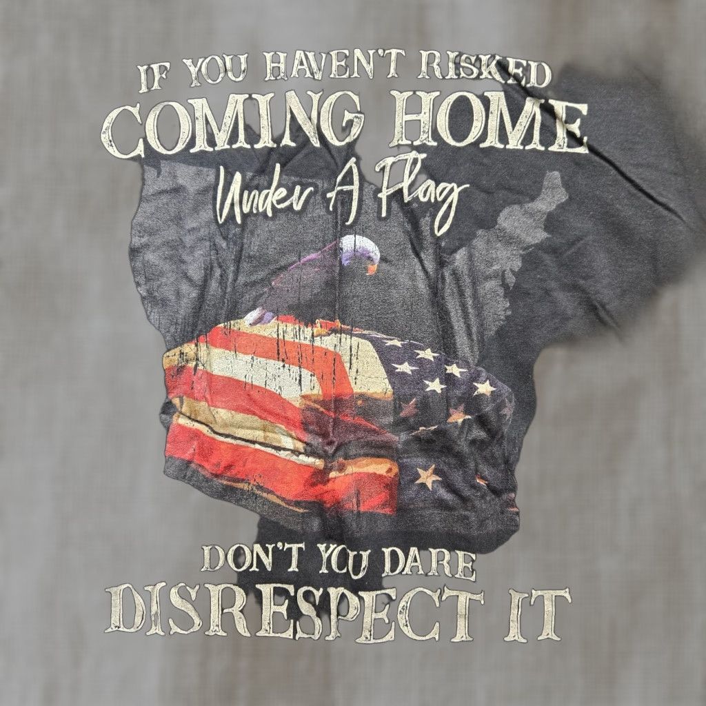 Vintage VINTAGE If You Haven't Risked Coming Home Under A Flag Gift T-Shirt Women XL Black Shirt Women XL Black 90s? Size XL / US 12-14 / IT 48-50 - 1 Thumbnail