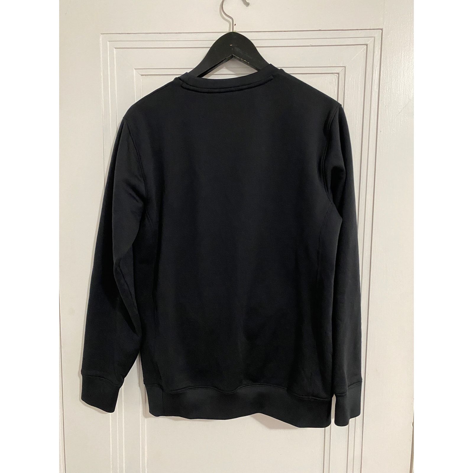 TravisMathew TravisMathew Black Crewneck Sweatshirt Men's Size Small Size US S / EU 44-46 / 1 - 6 Thumbnail