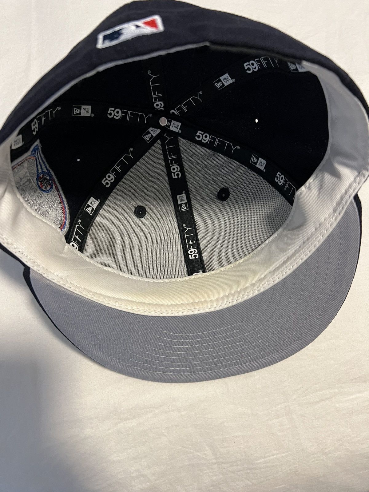 New Era Yankees 2000 World Series Fitted Size ONE SIZE - 5 Thumbnail