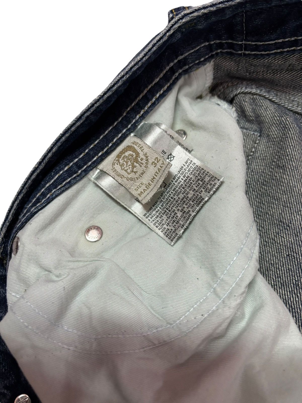 Diesel Vtg Diesel Zatiny Bootcut Distressed Jeans Size US 34 / EU 50 - 8 Thumbnail