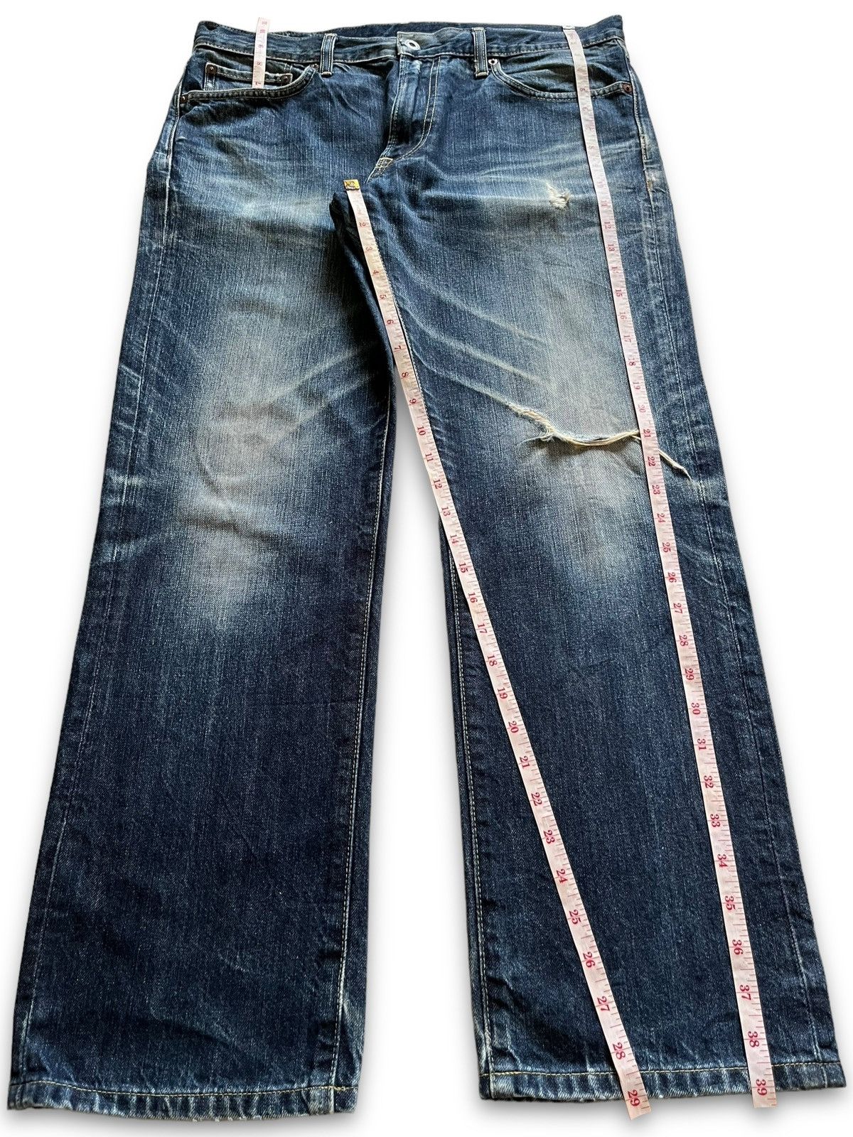 Japanese Brand × Uniqlo Vintage S002 Uniqlo Blue Wash Distressed Baggy Jeans Size US 36 / EU 52 - 13 Thumbnail