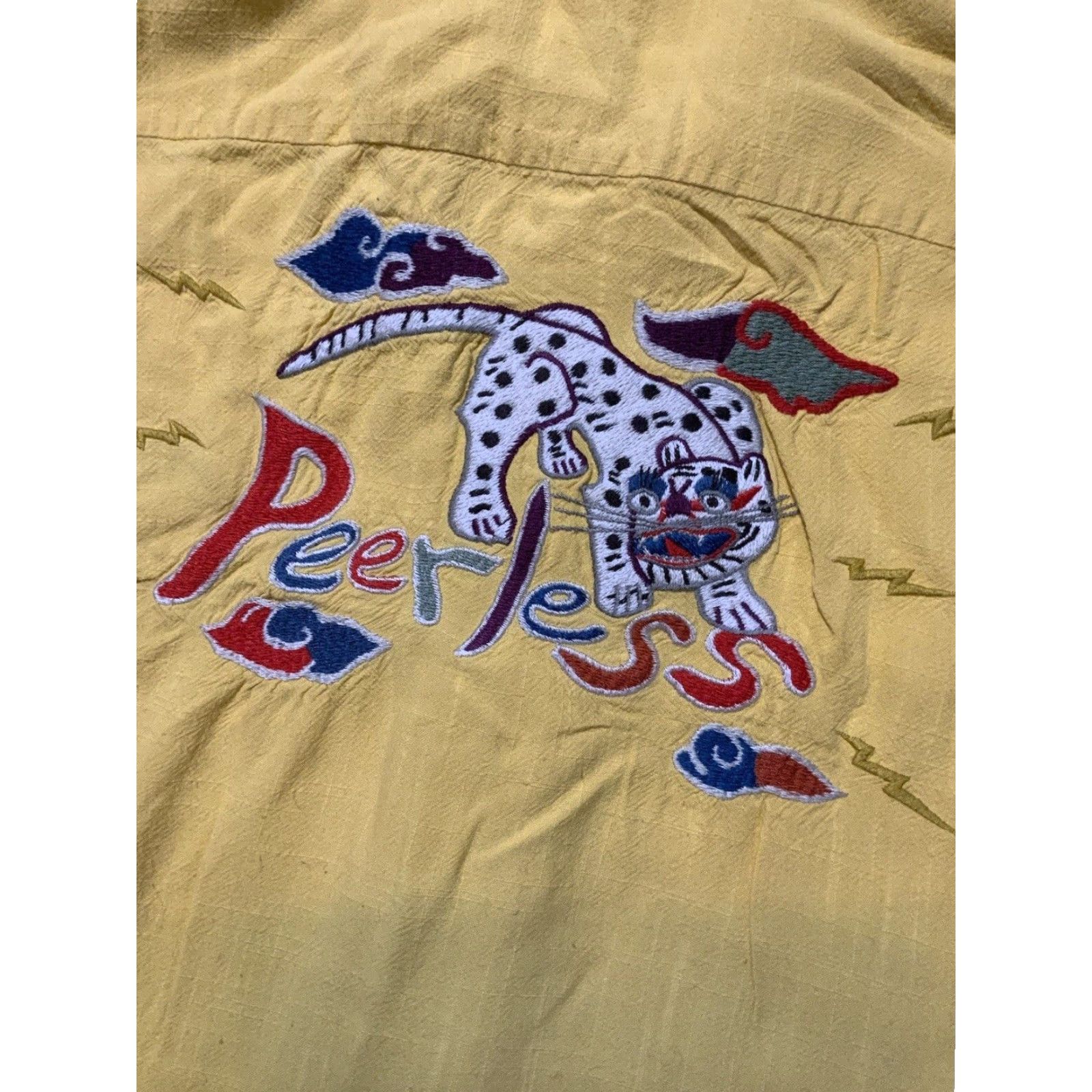 Visvim VINTAGE Visvim Japan Irving Peerless Japanese Tiger Embroidered Loop Collar Camp Shirt S/S Size US S / EU 44-46 / 1 - 2 Thumbnail