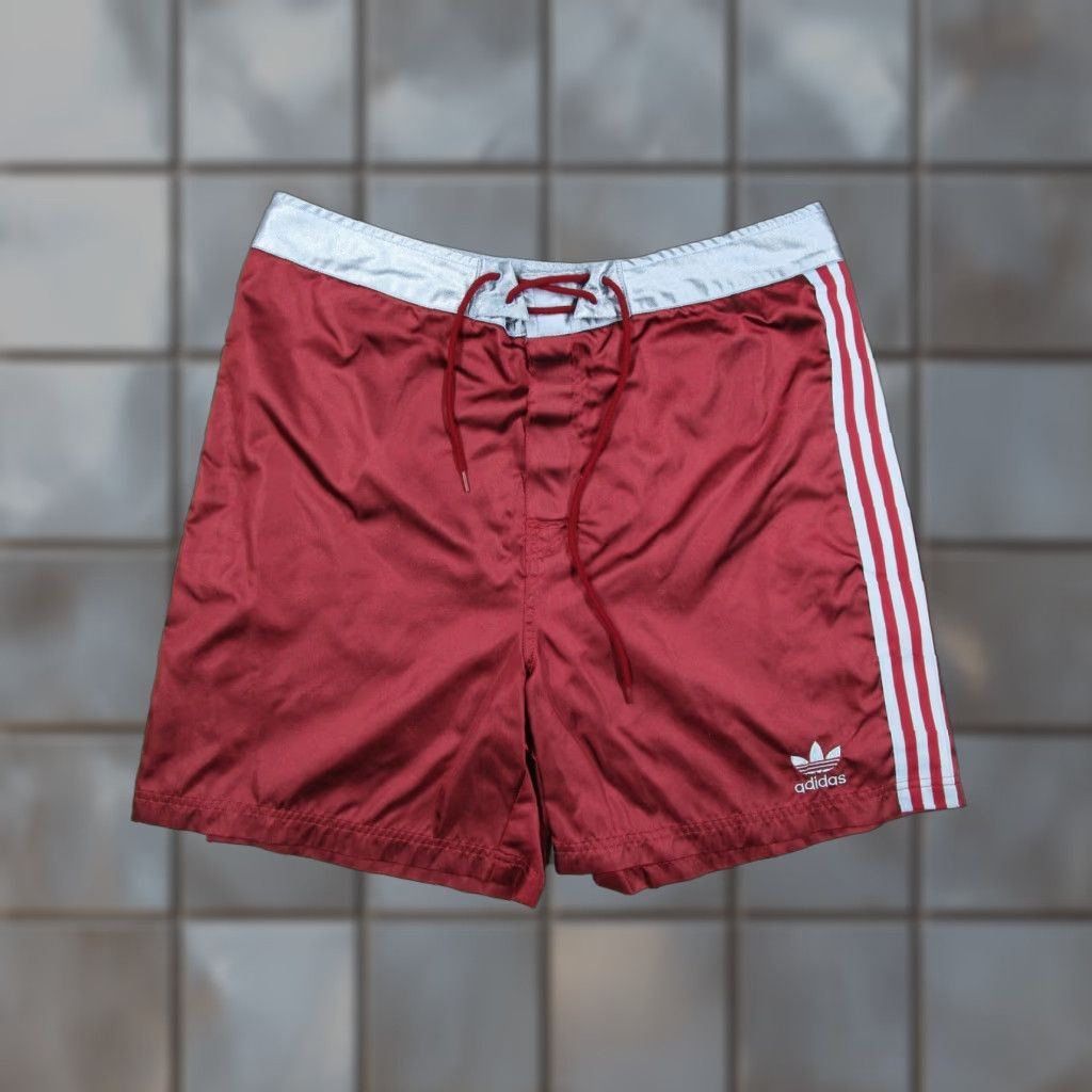 Adidas VINTAGE Adidas Shorts Mens XL Red Blue Nylon 3 Stripe Trefoil Athletic 90s Size US 36 / EU 52 - 1 Thumbnail