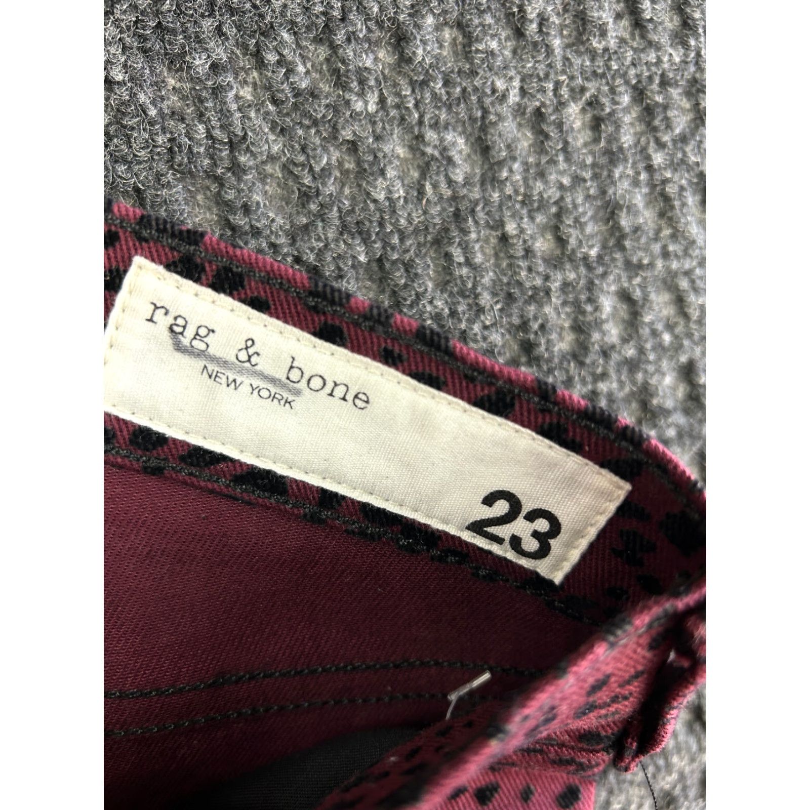 Rag & Bone VINTAGE Rag & Bone Burgundy Cheetah Hana Jeans Animal Leopard Print Flare 23 NEW Size 40" / US 18 - 3 Thumbnail
