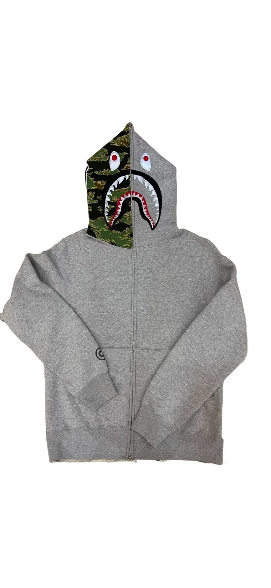 Bape Bape Split Camo Shark Hoodie Size XL Size US XL / EU 56 / 4 - 1 Thumbnail
