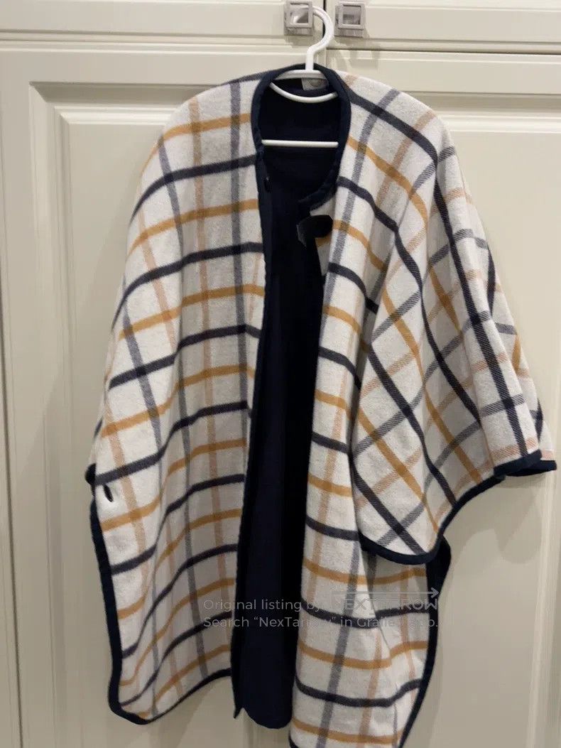 Hermes Hermes Double-sided herringbone cashmere cloak coat shawl Size M / US 6-8 / IT 42-44 - 1 Thumbnail