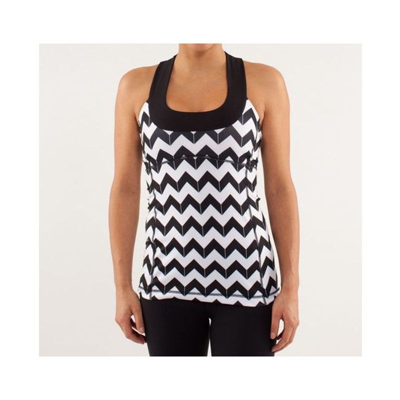 Lululemon LULULEMON Athletica Zigzag Arrow Chevron Polar Tank Top Sz 6 Size M / US 6-8 / IT 42-44 - 1 Thumbnail