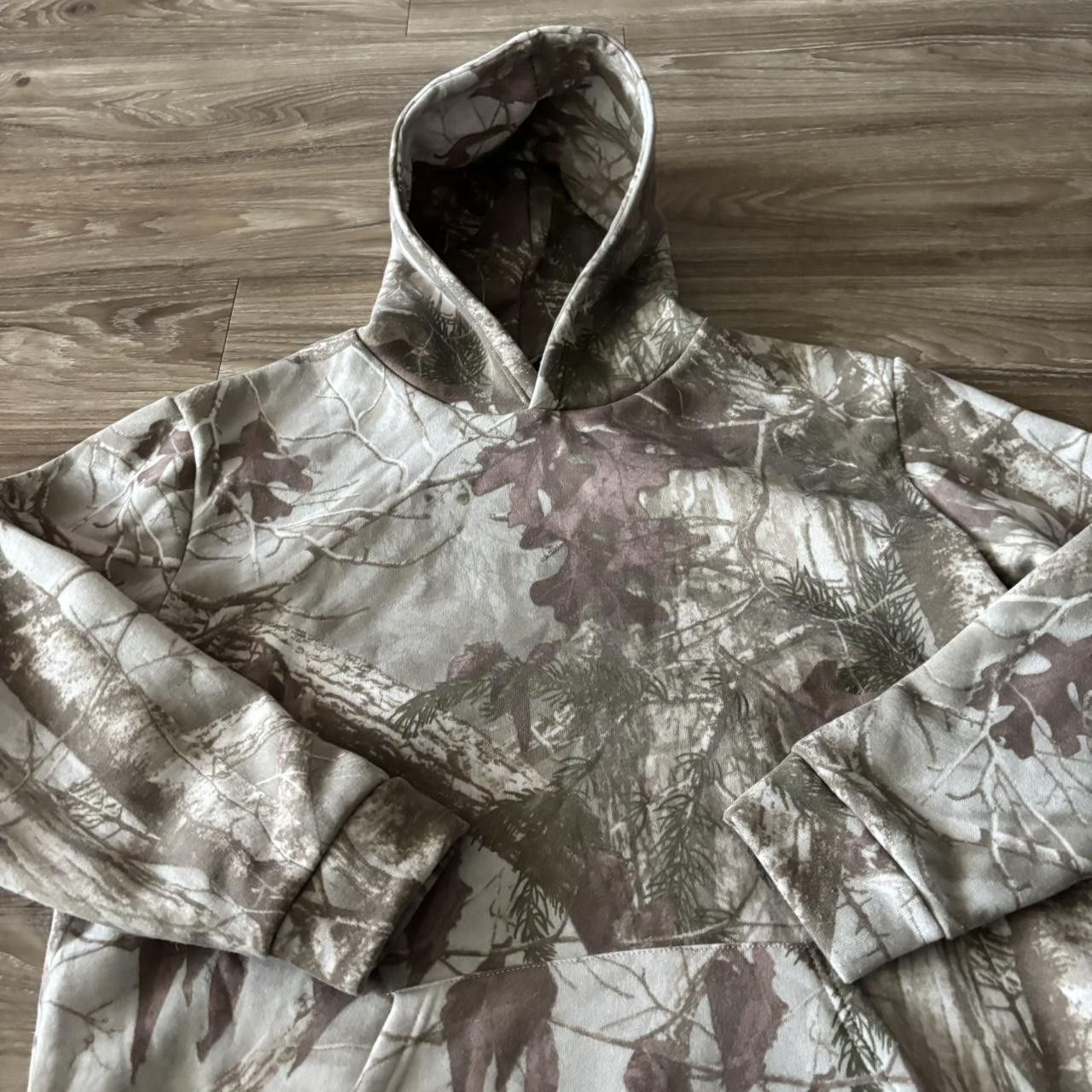 Vintage Crazy Vintage Y2K/2000s Tree Camo Streetwear Oversized Pullover Hoodie! Size L Size US L / EU 52-54 / 3 - 5 Thumbnail