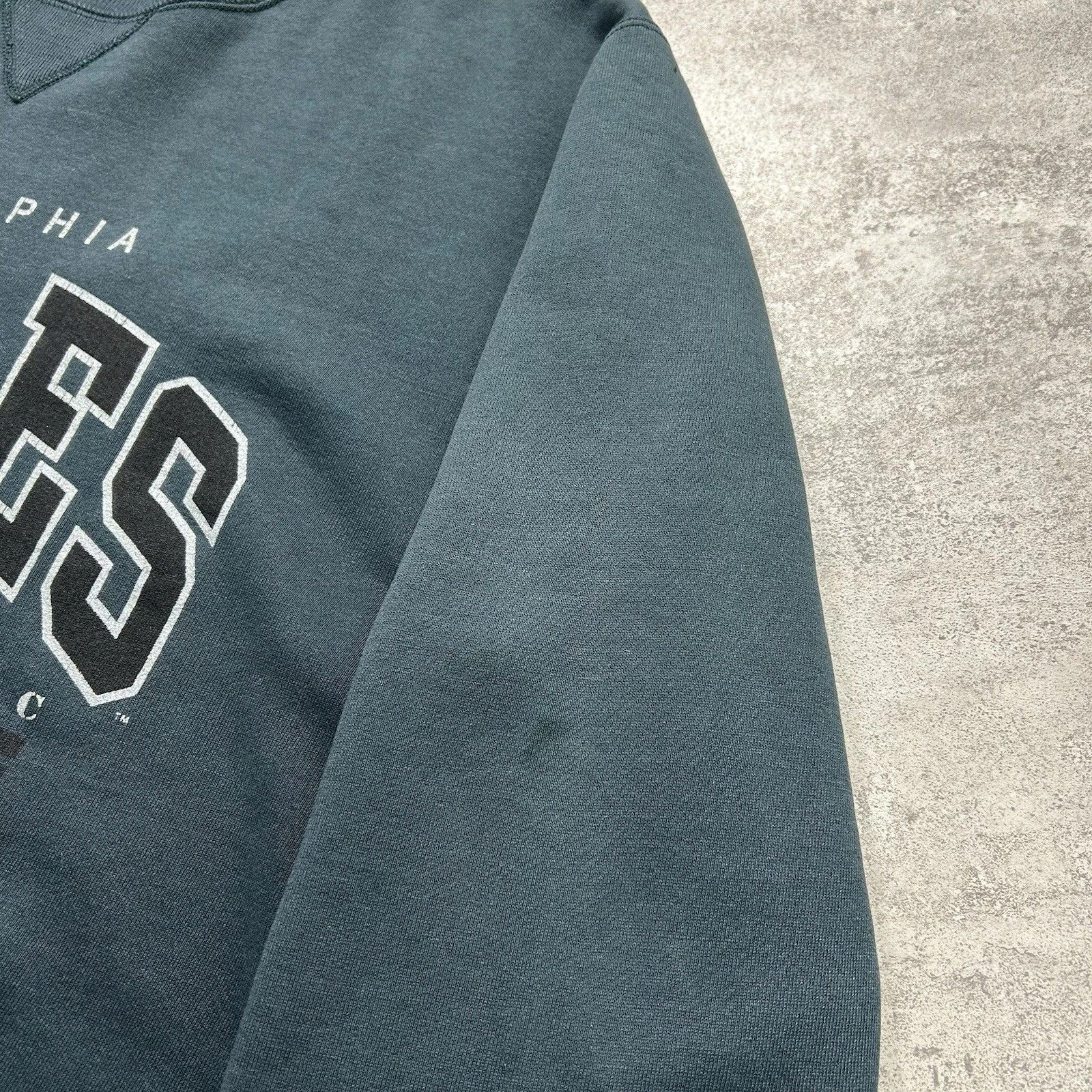 NFL × Russell Athletic × Vintage PHILADELPHIA EAGLES 1995 RUSSELL CREWNECK SWEATSHIRT Size US M / EU 48-50 / 2 - 7 Thumbnail