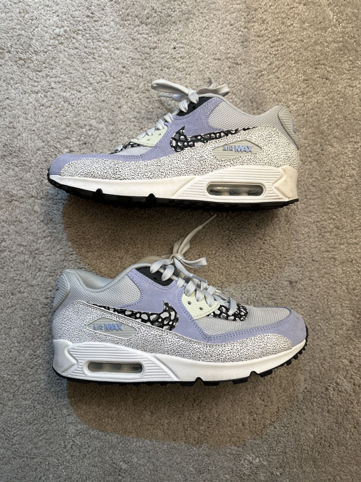 image of Nike Women’S Air Max 90 Prem Shoes in Black/Pure Platinum, Women's