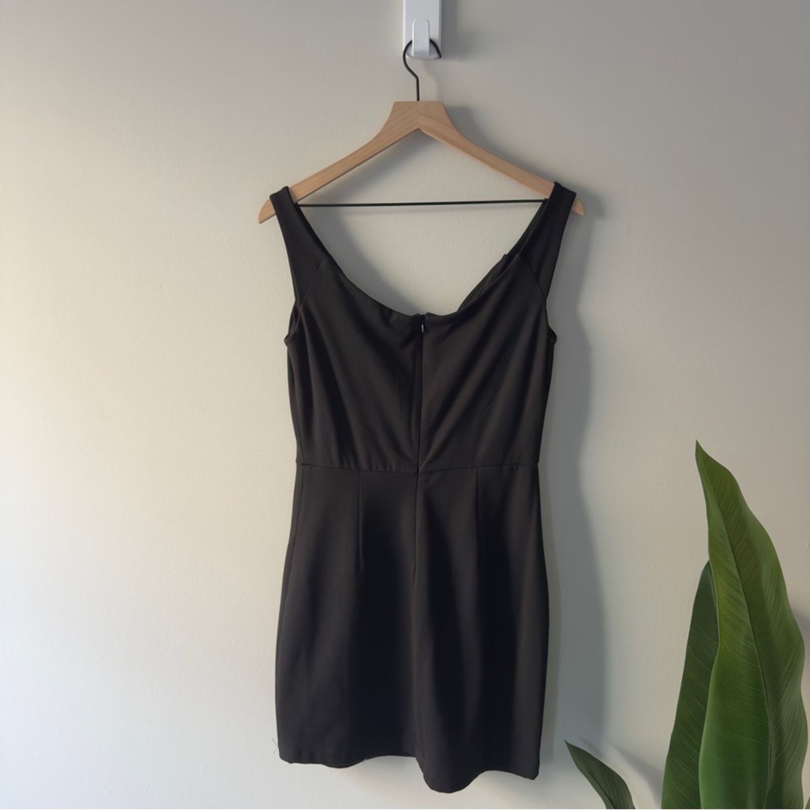 REVOLVE Revolve NBD Black Sleeveless Dress Plunge Wired V-Neck Mini Size L / US 10 / IT 46 - 3 Thumbnail