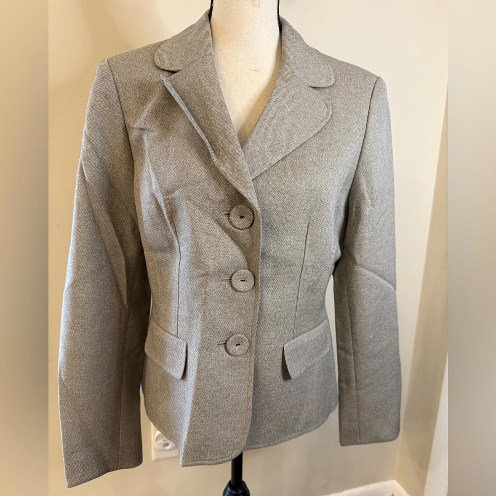 Evan Picone Evan Piccone beige blazer fabric button front lined SZ 10 Size L / US 10 / IT 46 - 1 Thumbnail