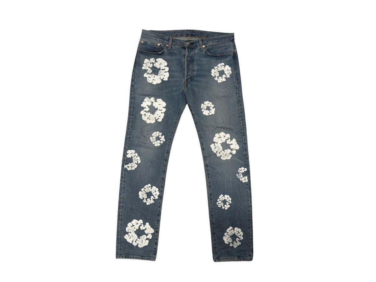 DENIM TEARS DENIM TEARS × Levi’s 501 “Cotton Wreath” Jeans - W34 L34 Size US 34 / EU 50 - 1 Thumbnail