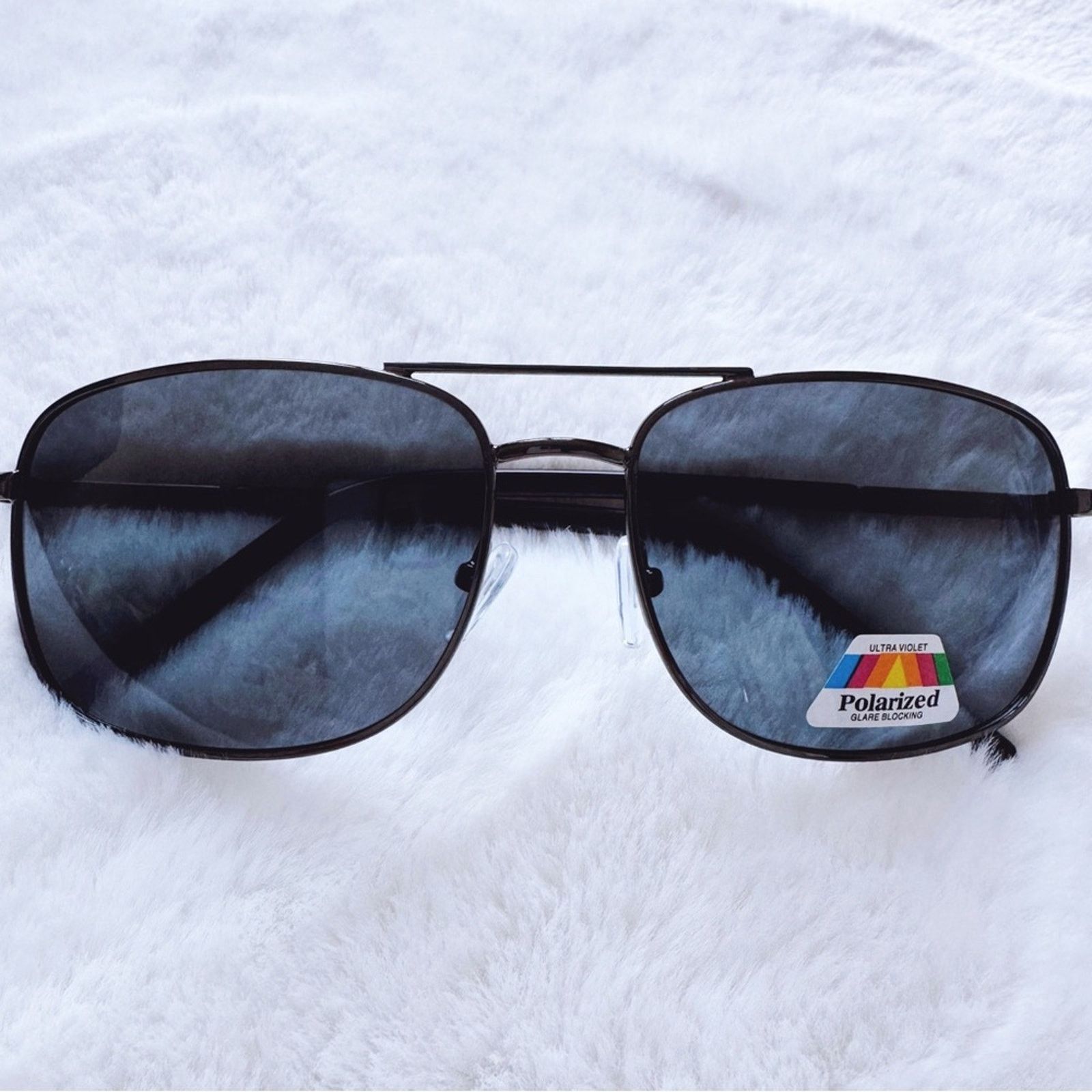 Other Tessa Black w/ Black Rims Rectangular Polarized Sunglasses Size ONE SIZE - 1 Thumbnail