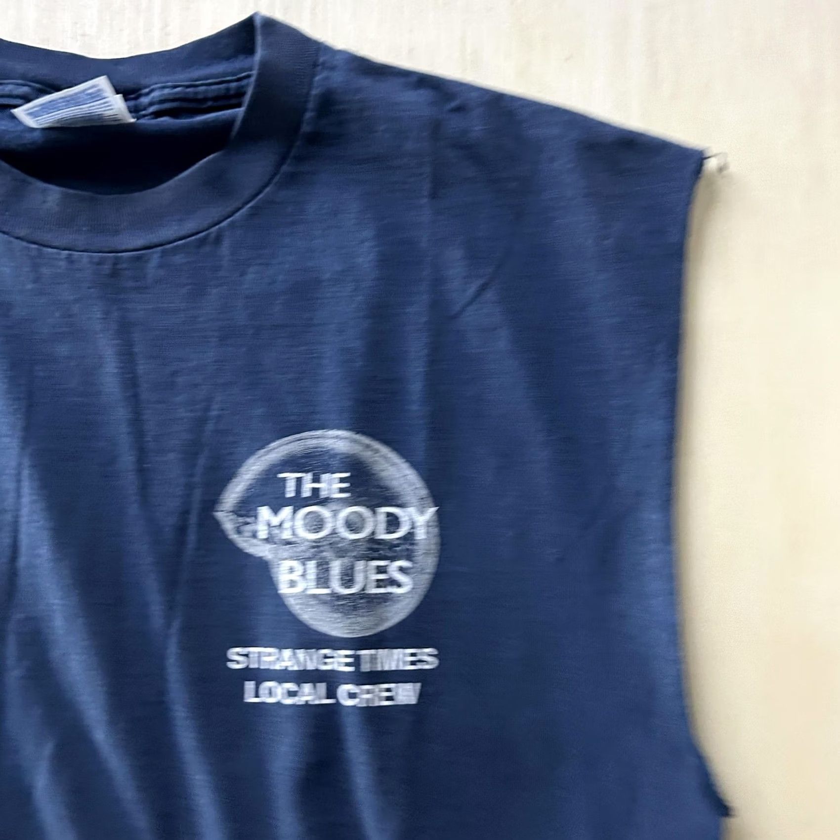Vintage VINTAGE The Moody Blues Shirt Mens XL Strange Times Local Crew Sleeveless Tee Size US XL / EU 56 / 4 - 2 Thumbnail
