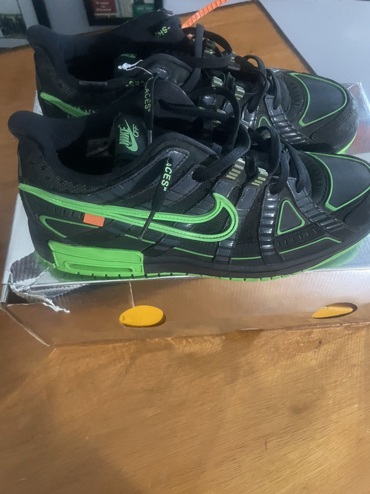 Nike × Off-White Off White x Air Rubber Dunk Green Strike Size US 12 / EU 45 - 3 Thumbnail