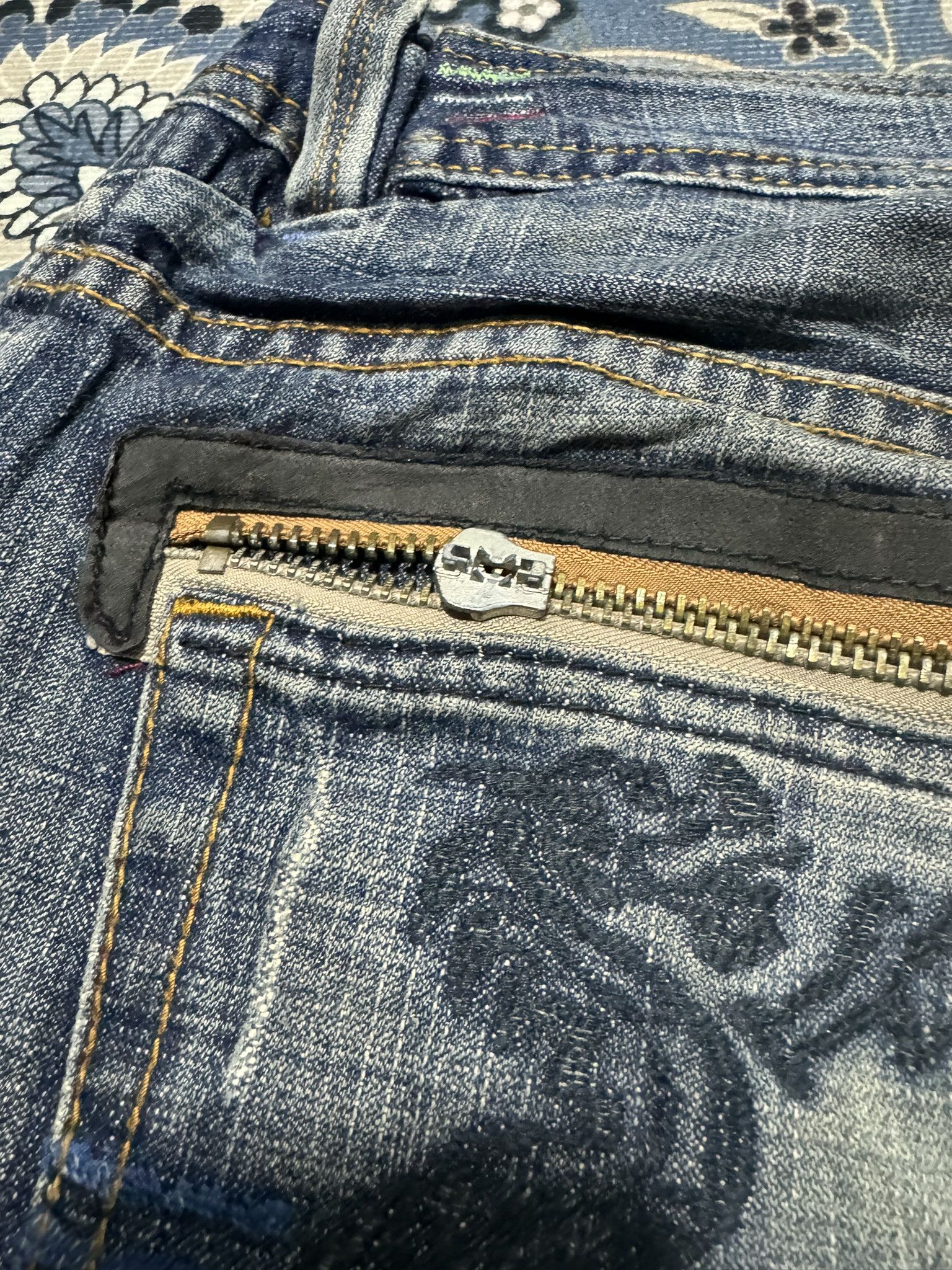 Diesel × Vintage Vintage Diesel Industry Model Slammer Distressed Jeans Size US 32 / EU 48 - 13 Thumbnail