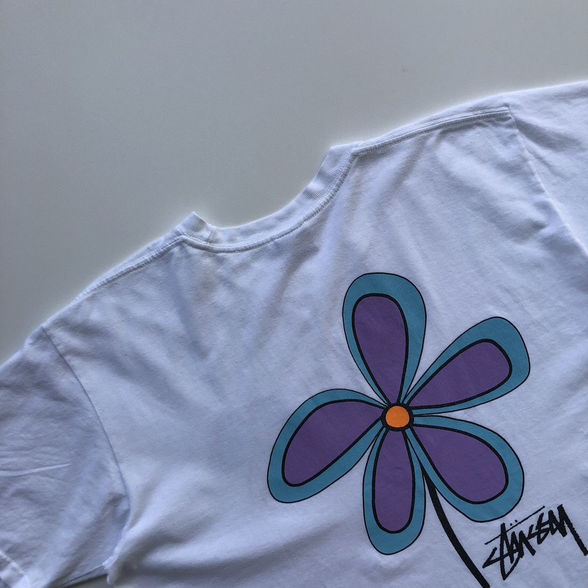 Stussy Stussy Flower Logo Basic T-Shirt White Rare Size US L / EU 52-54 / 3 - 6 Thumbnail
