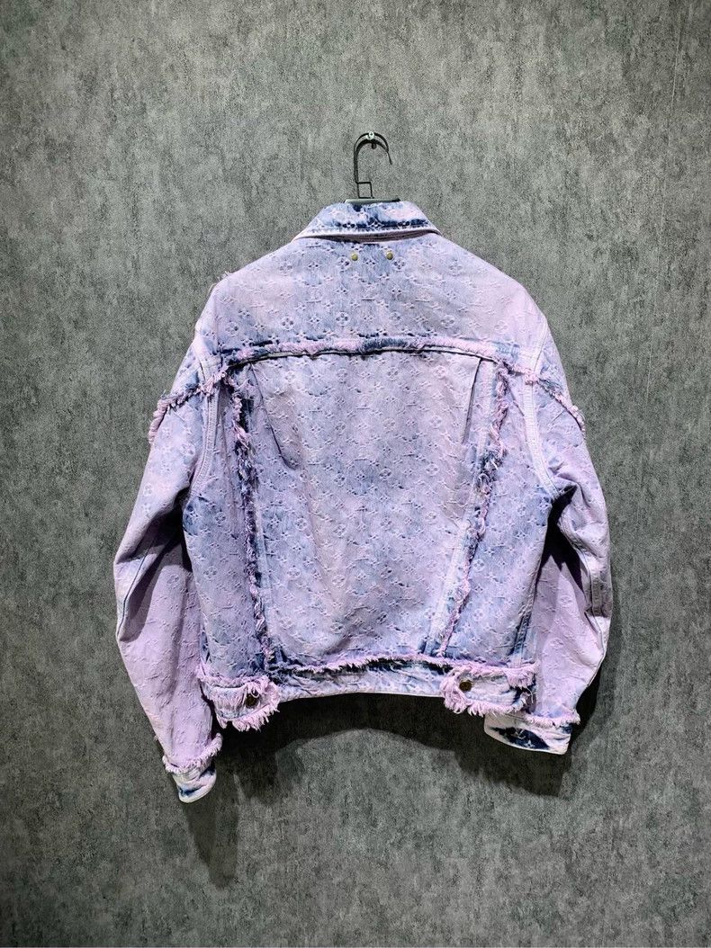 LOUIS VUITTON Fringed denim jacket