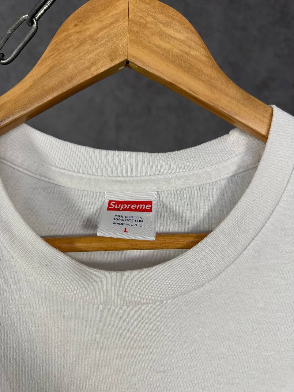 Supreme Supreme designer overprinted big logo tee Size US L / EU 52-54 / 3 - 5 Thumbnail