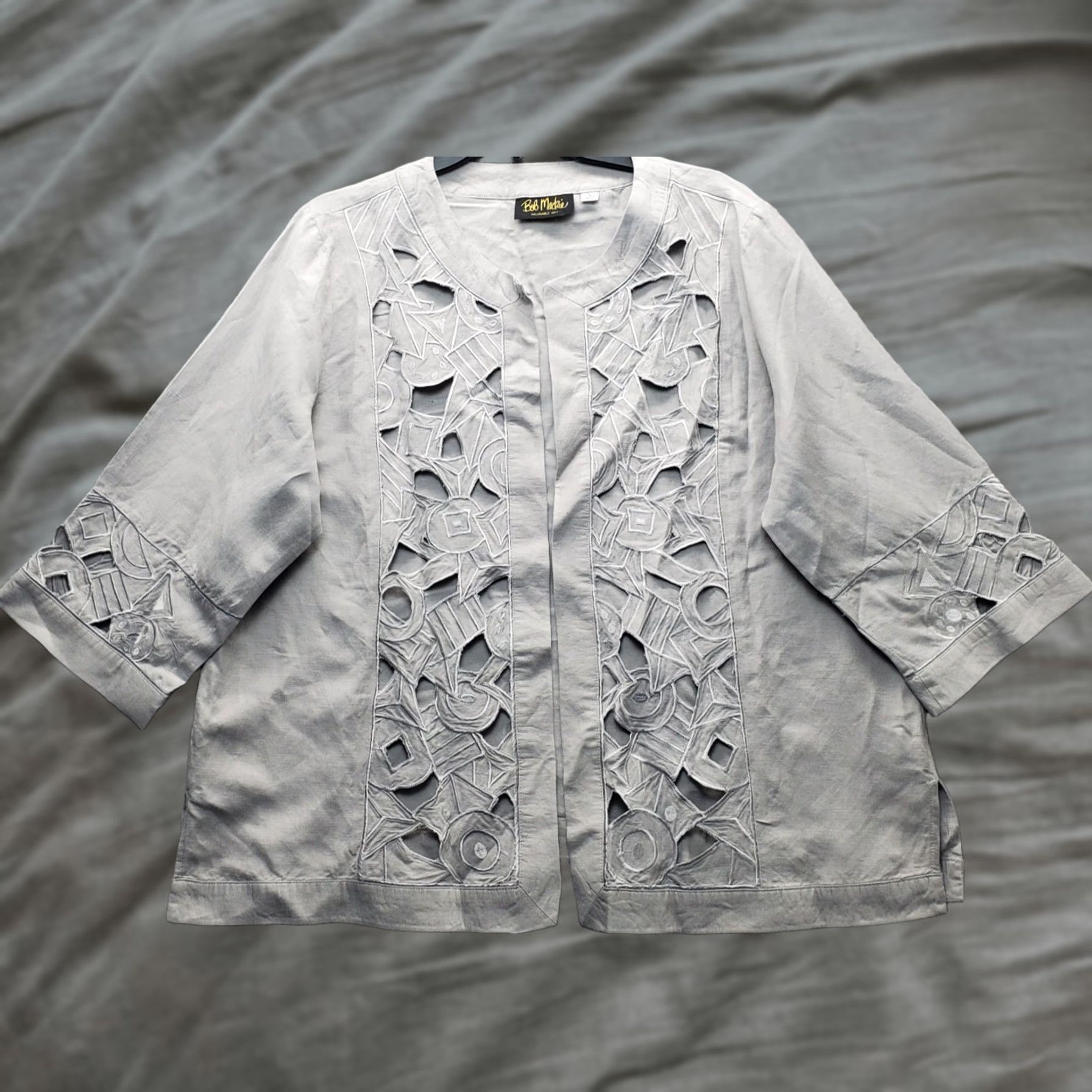 Bob Mackie Bob Mackie Wearable Art Cardigan Jacket Womens 1X Gray Cutout Slit Open Front 1X Womens Jacket Gray Cardigan Open Front Cutout Slit Size XL / US 12-14 / IT 48-50 - 1 Thumbnail