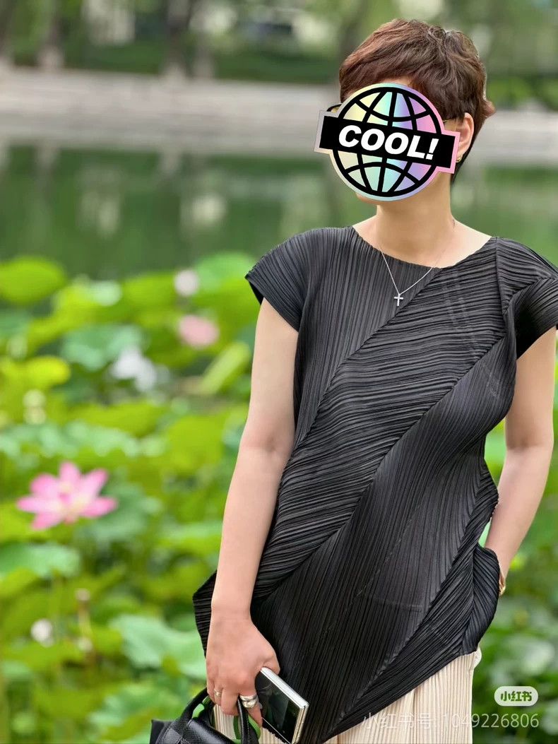 Issey Miyake Issey Miyake size:one size Black pleated kelp vest Size S / US 4 / IT 40 - 9 Thumbnail