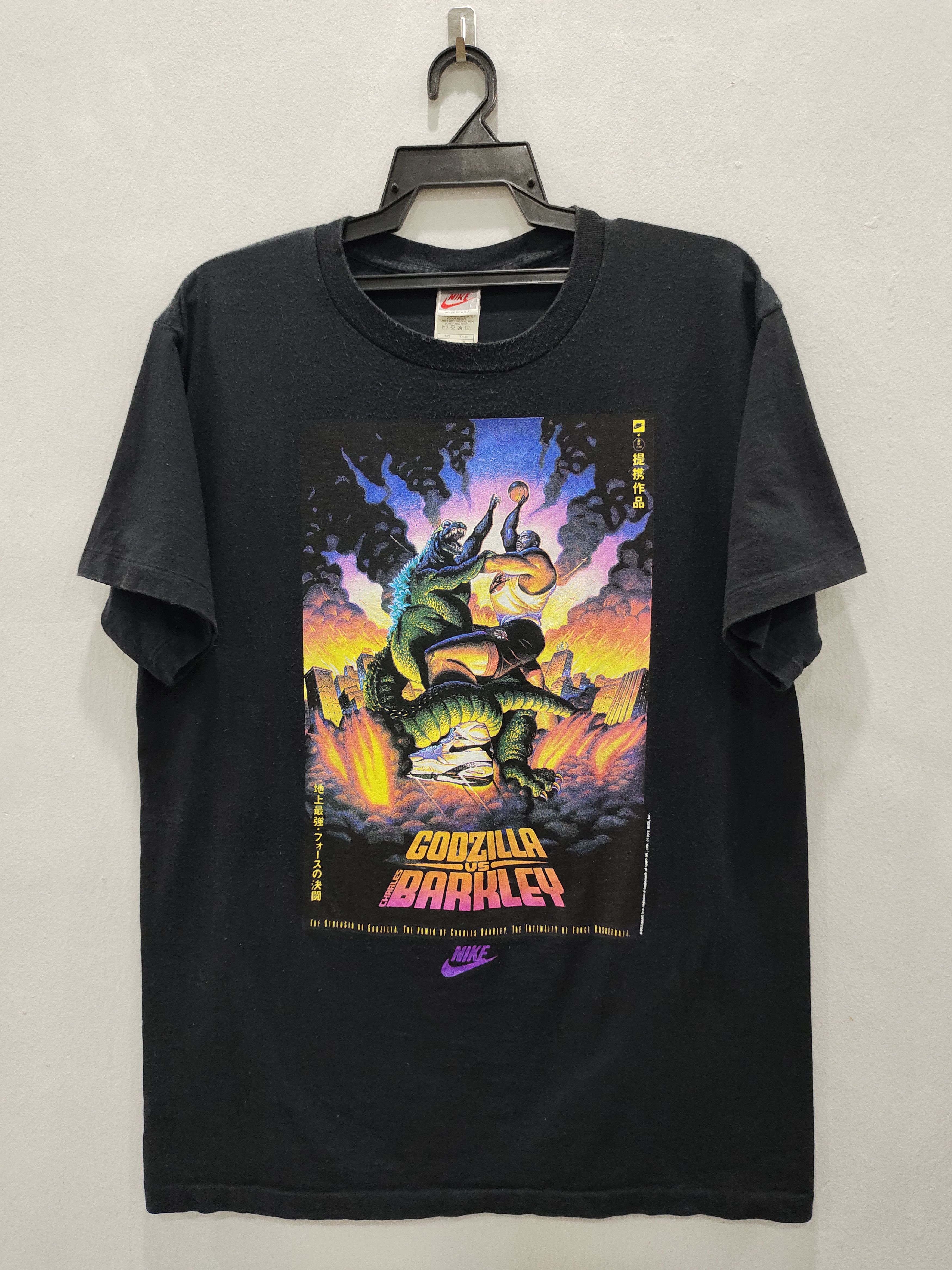 Nike Vintage 90s Nike x Godzilla vs Charles Barkley Tee Size US L / EU 52-54 / 3 - 1 Thumbnail