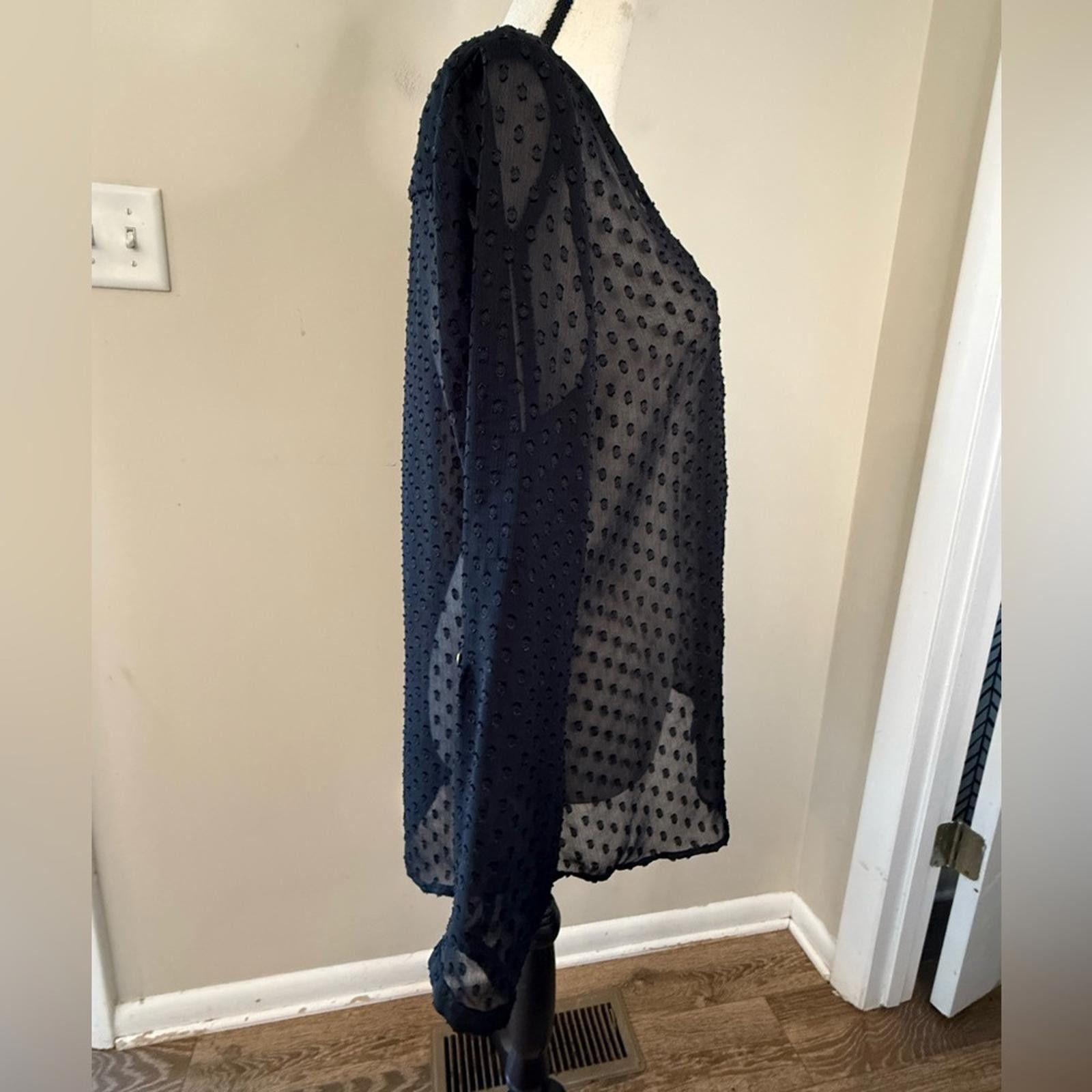 Covington Covington sheer black polka dot button up top SZ M Size M / US 6-8 / IT 42-44 - 2 Thumbnail