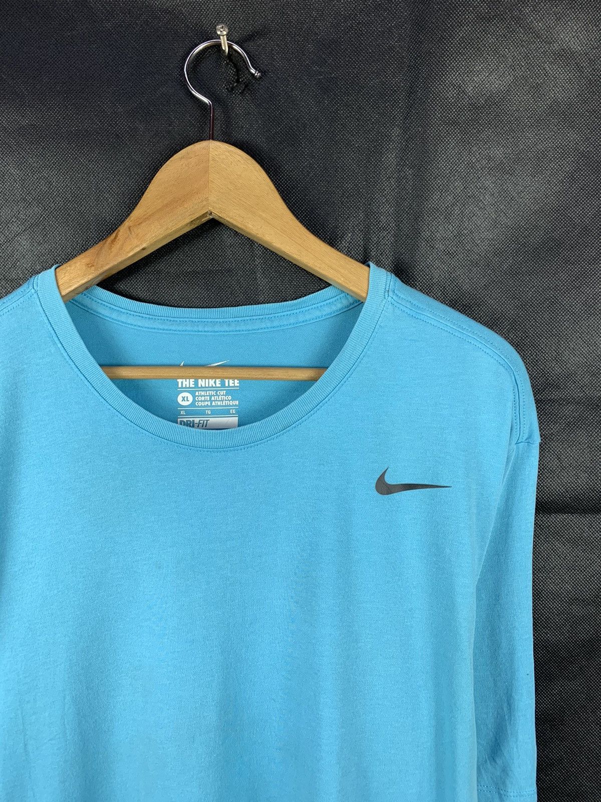Nike Steals! Nike Small Swoosh Drifit Running Tee Size US XL / EU 56 / 4 - 2 Thumbnail