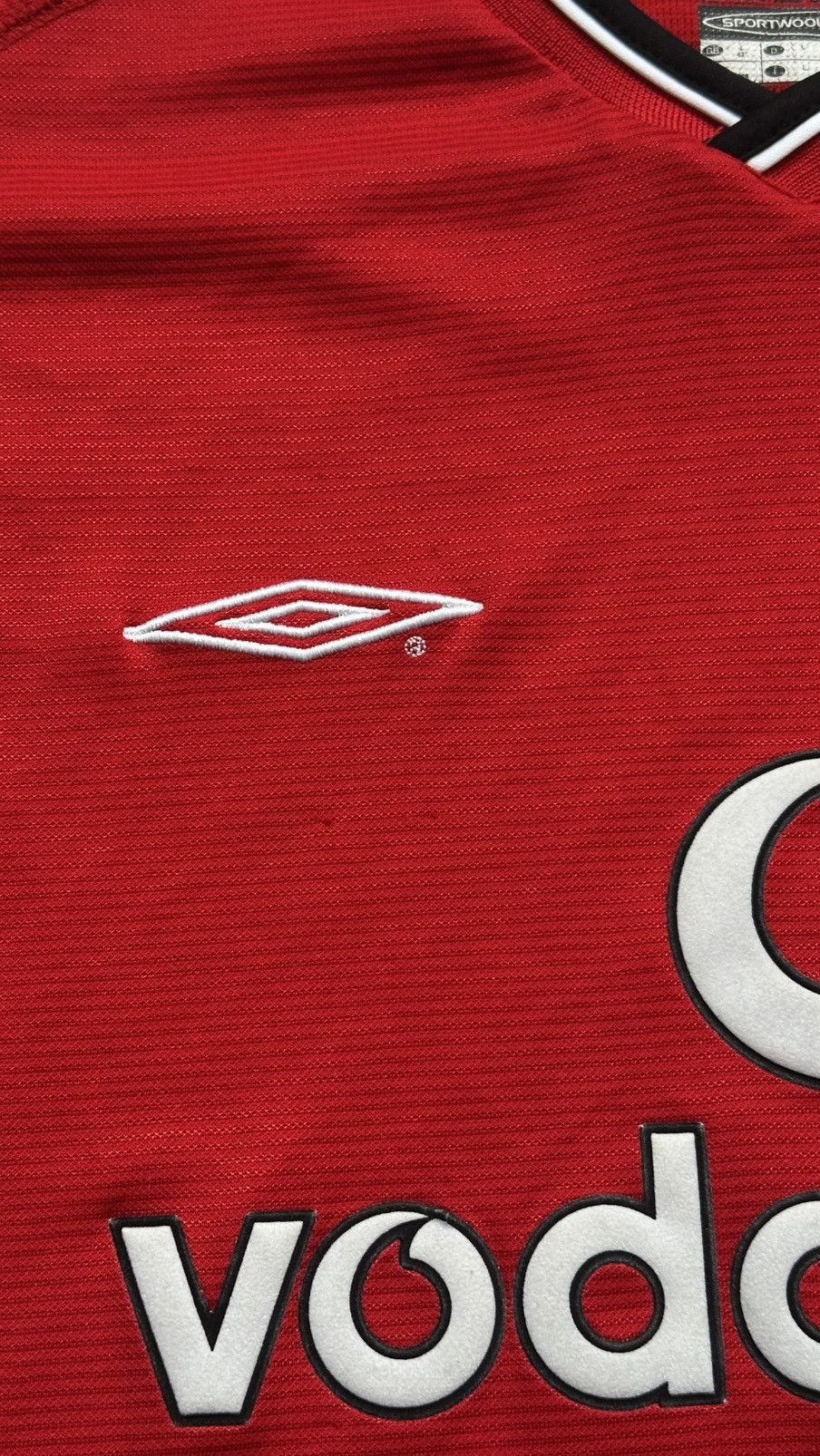 Umbro 2000/01 Umbro Manchester United Vintage Home Soccer Jersey Size US L / EU 52-54 / 3 - 4 Thumbnail