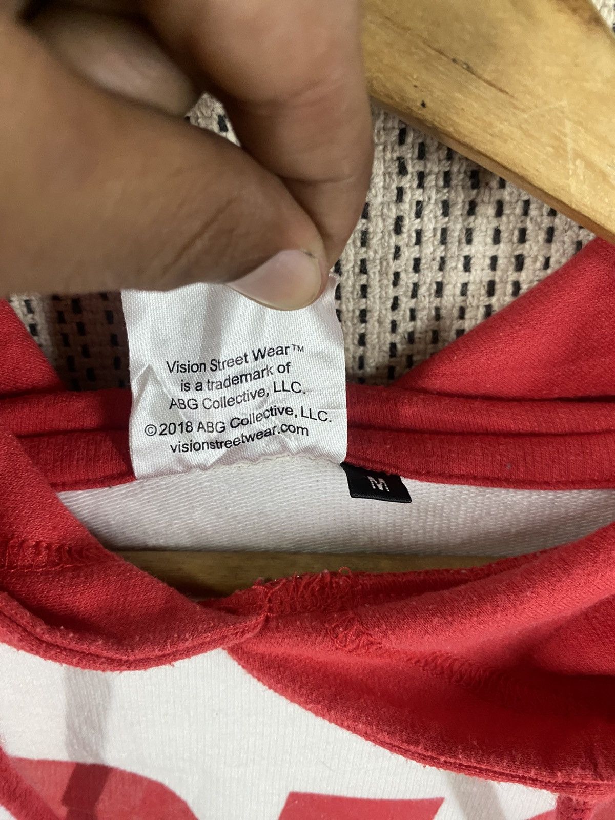 Vision Streetwear Vision Streetwear 90s Style Hoodie very rare Size US M / EU 48-50 / 2 - 6 Thumbnail