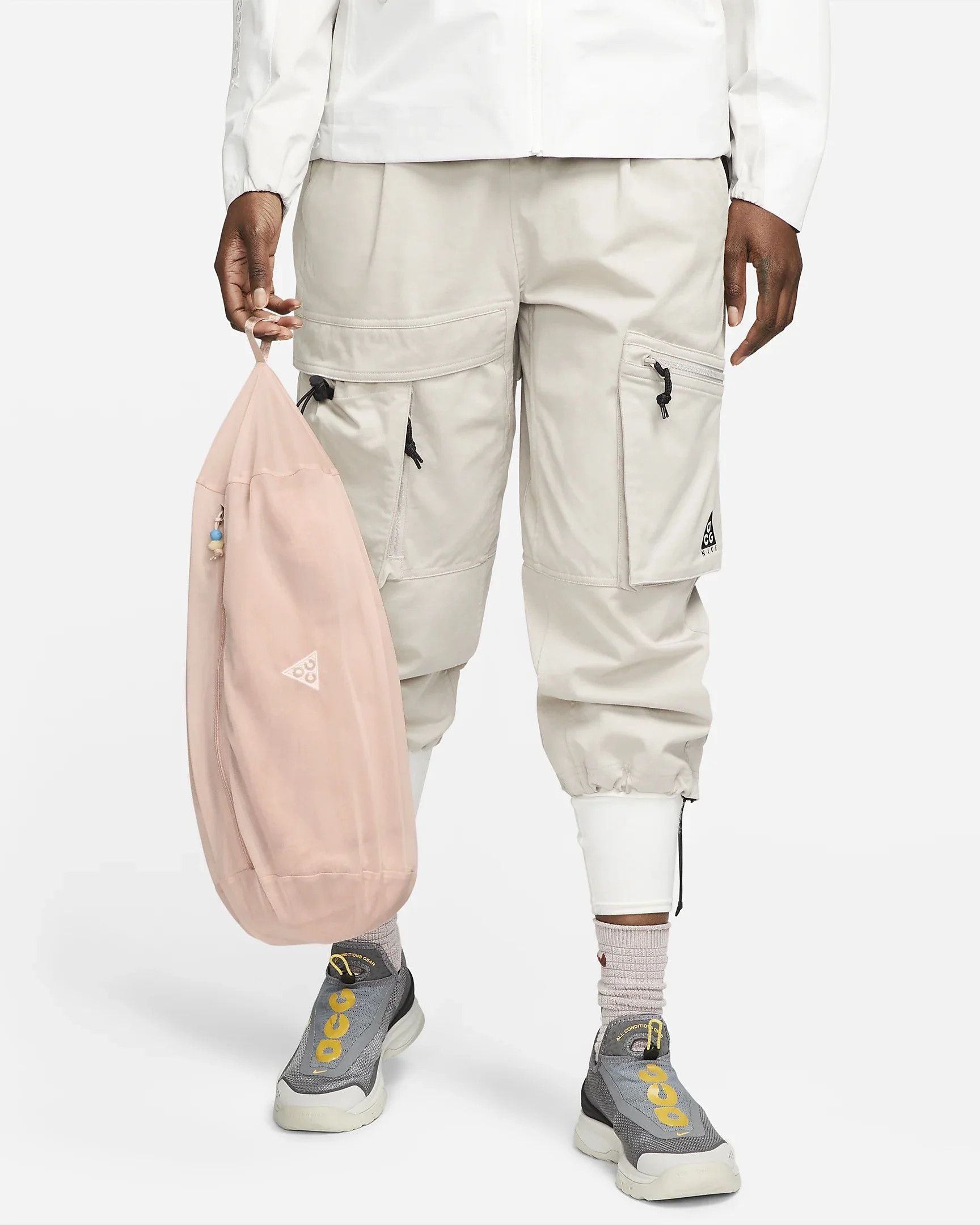 image of Nike Acg - Cargo Woven Pants "moon Particle" in Beige, Men's (Size 36)