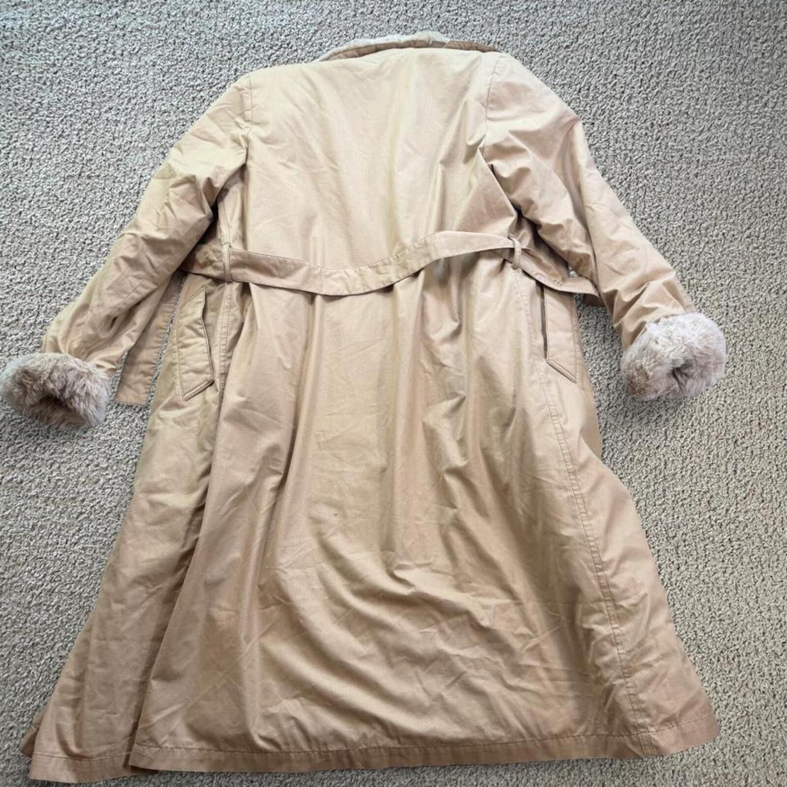 London Fog Vintage London Fog Full Length Lined Belted Trench Coat 8 Size M / US 6-8 / IT 42-44 - 2 Thumbnail