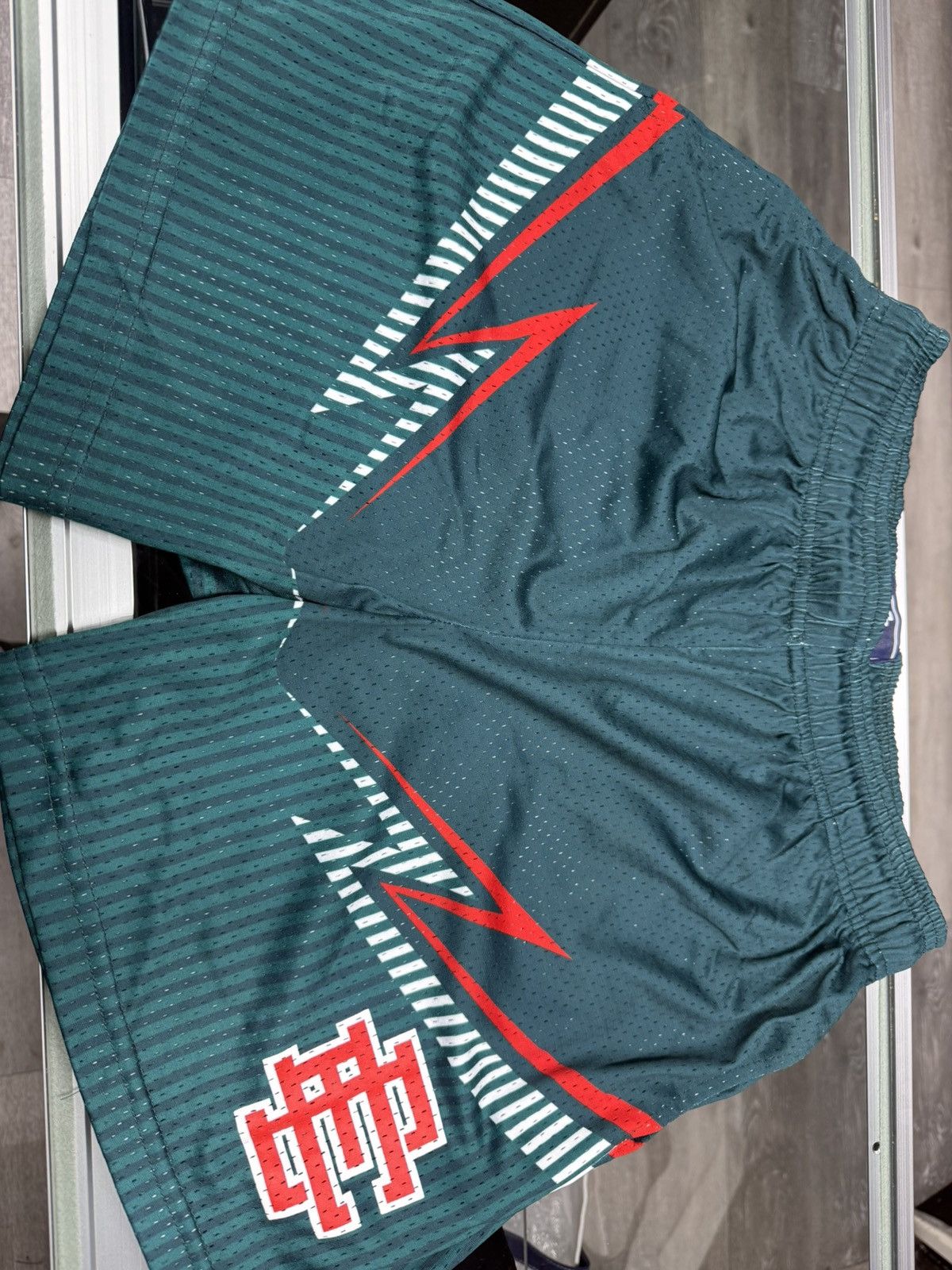 Eric Emanuel Eric Emanuel World Cup shorts MEXICO Size US 35 - 1 Thumbnail