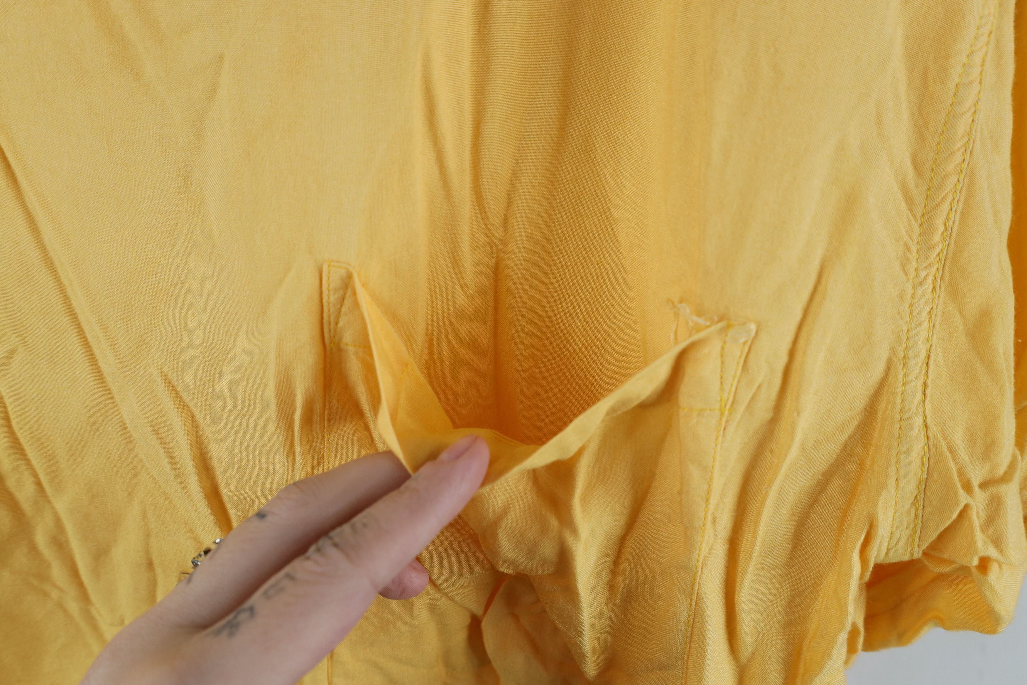 Vintage Vintage 90s Streetwear Rayon Gabardine Pocket T-Shirt Yellow Size US S / EU 44-46 / 1 - 5 Thumbnail